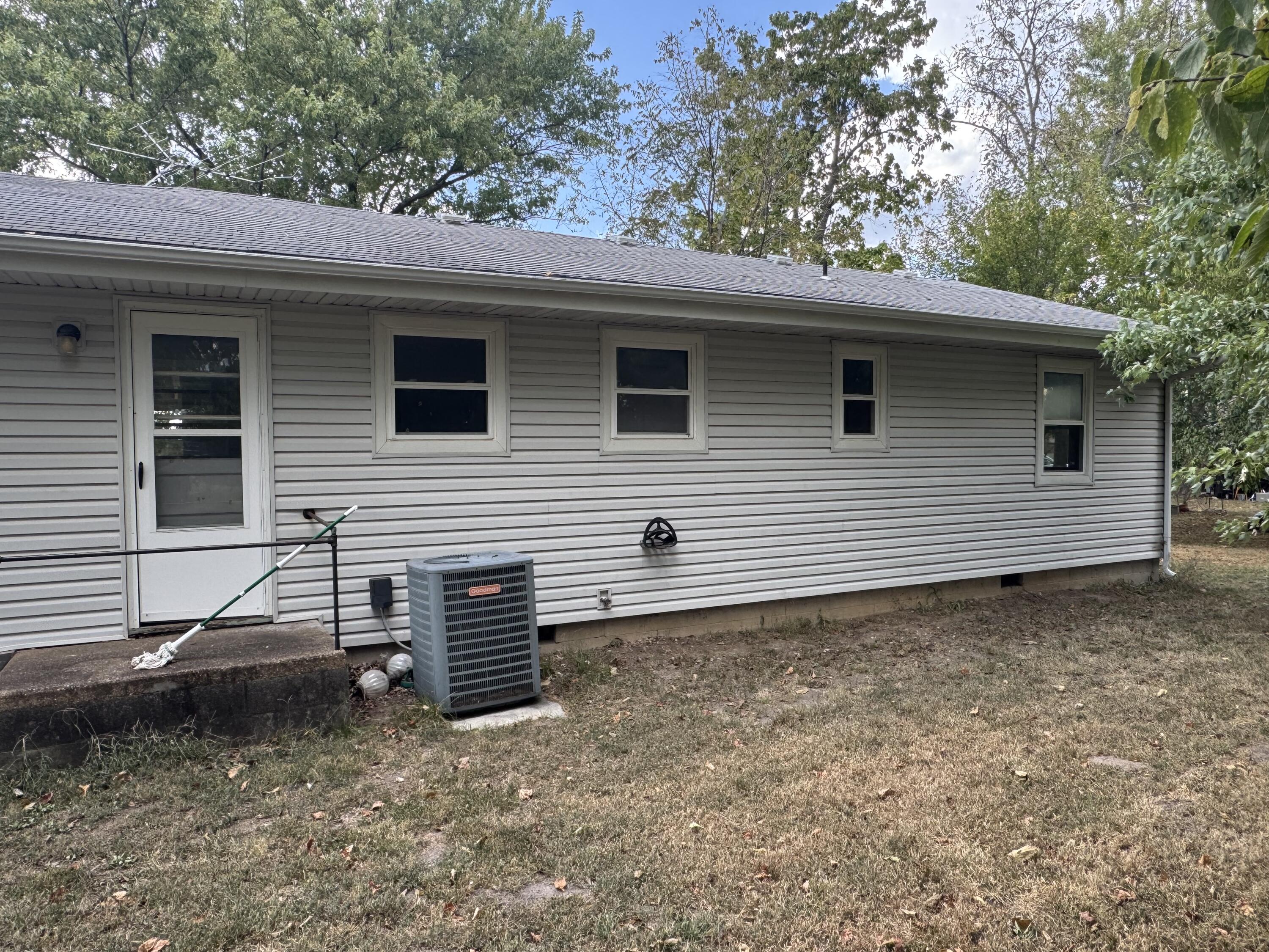 18533 Maple Street Property Photo 5