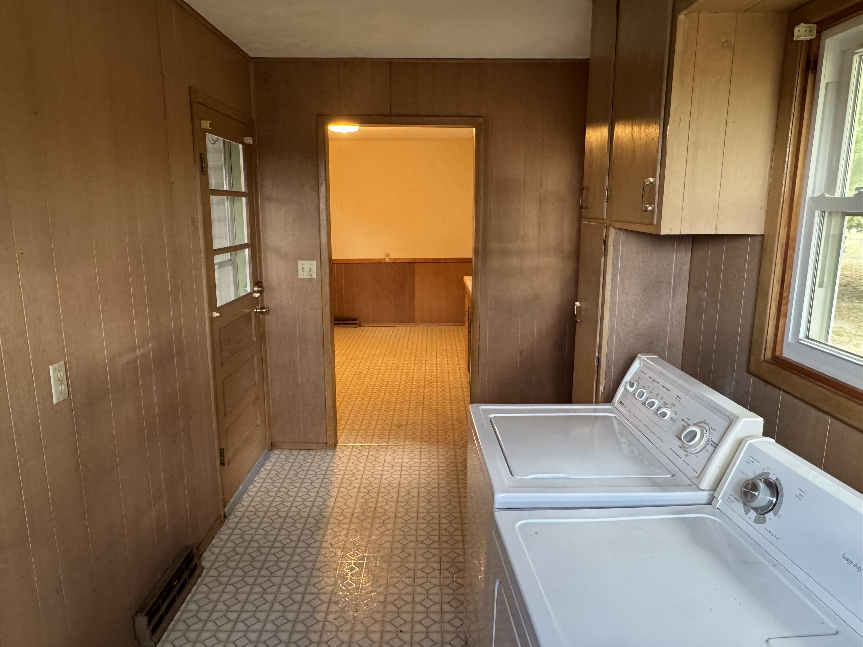 18533 Maple Street Property Photo 11