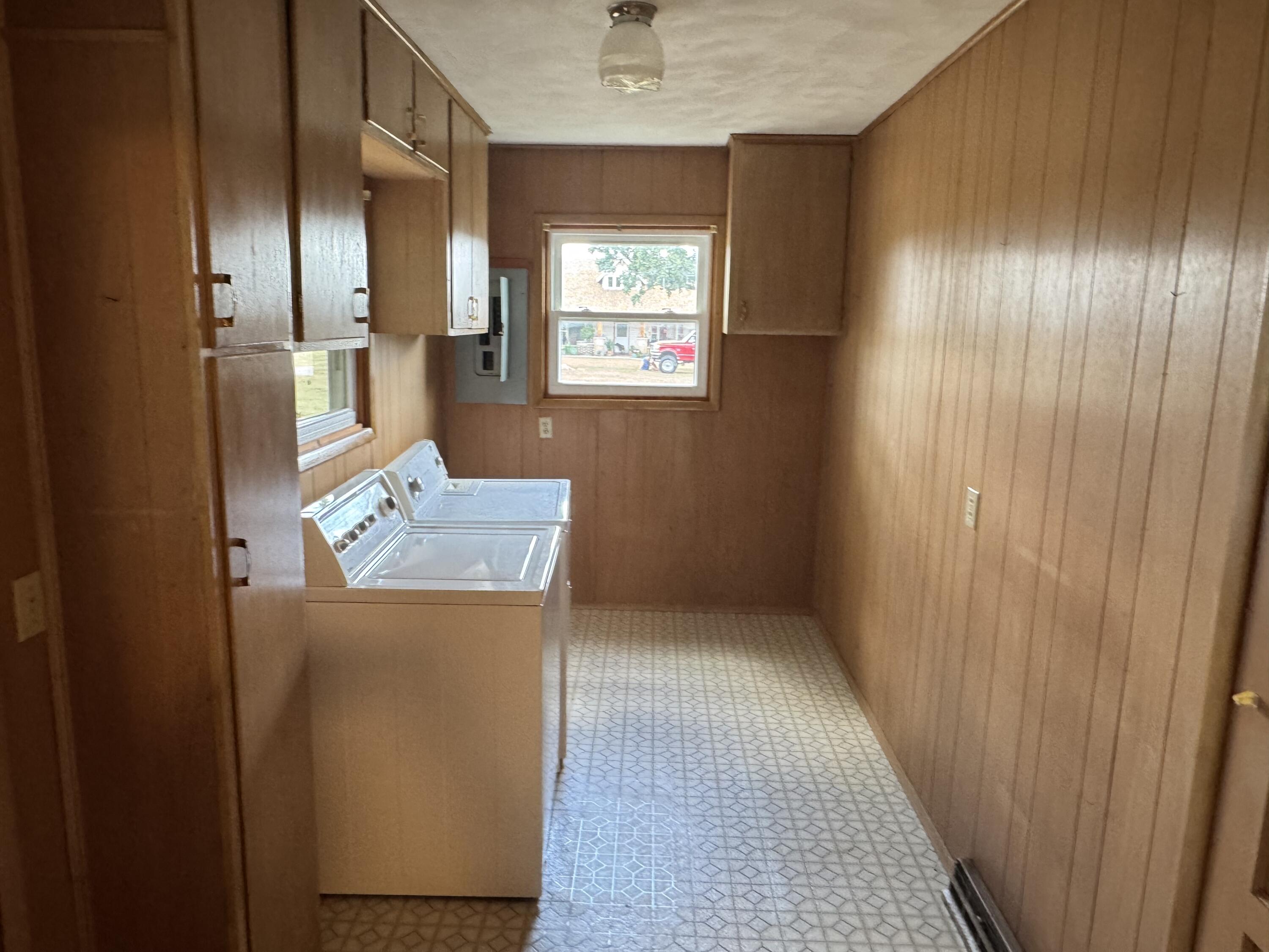 18533 Maple Street Property Photo 13