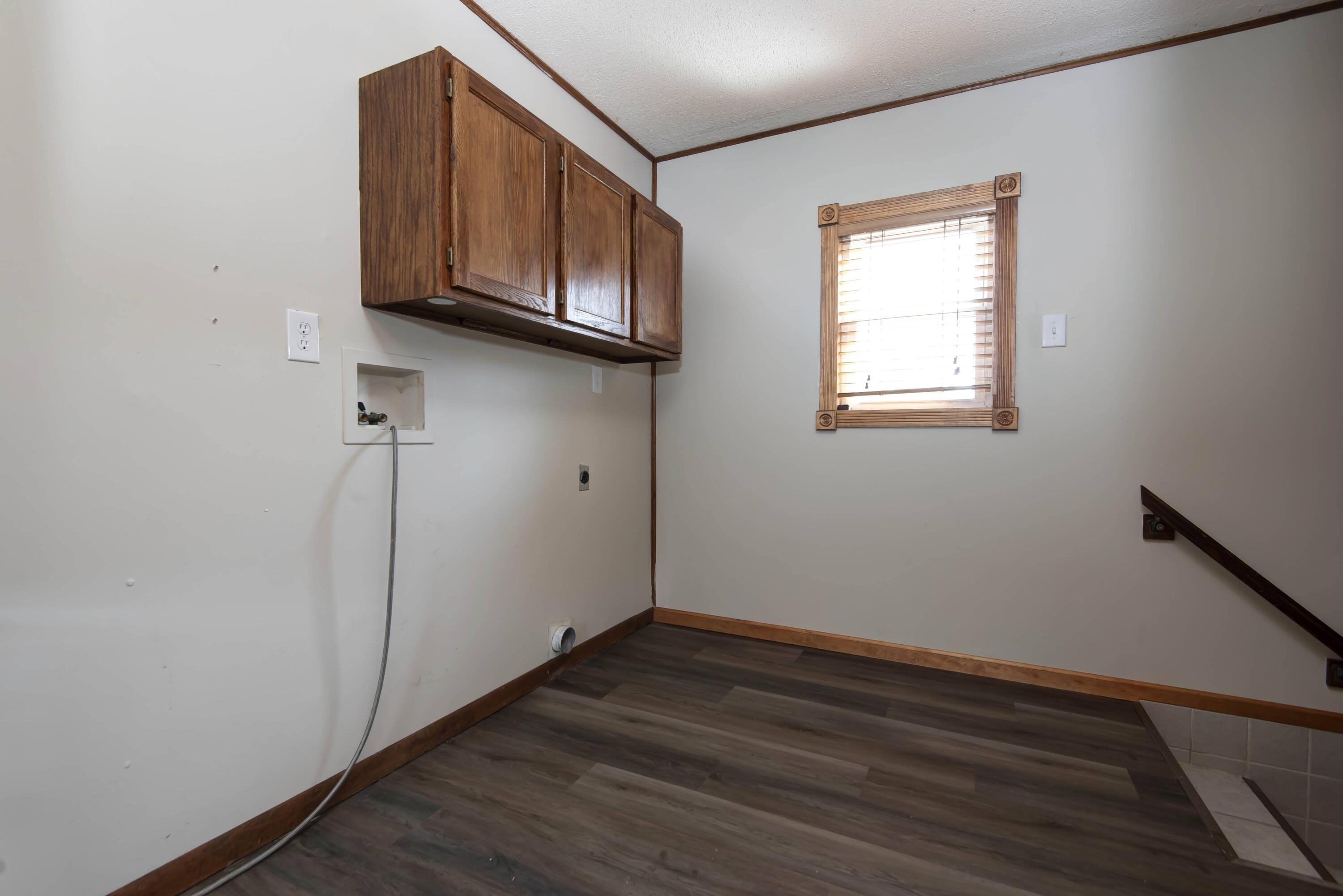 2306 North Farmer Avenue Property Photo 19