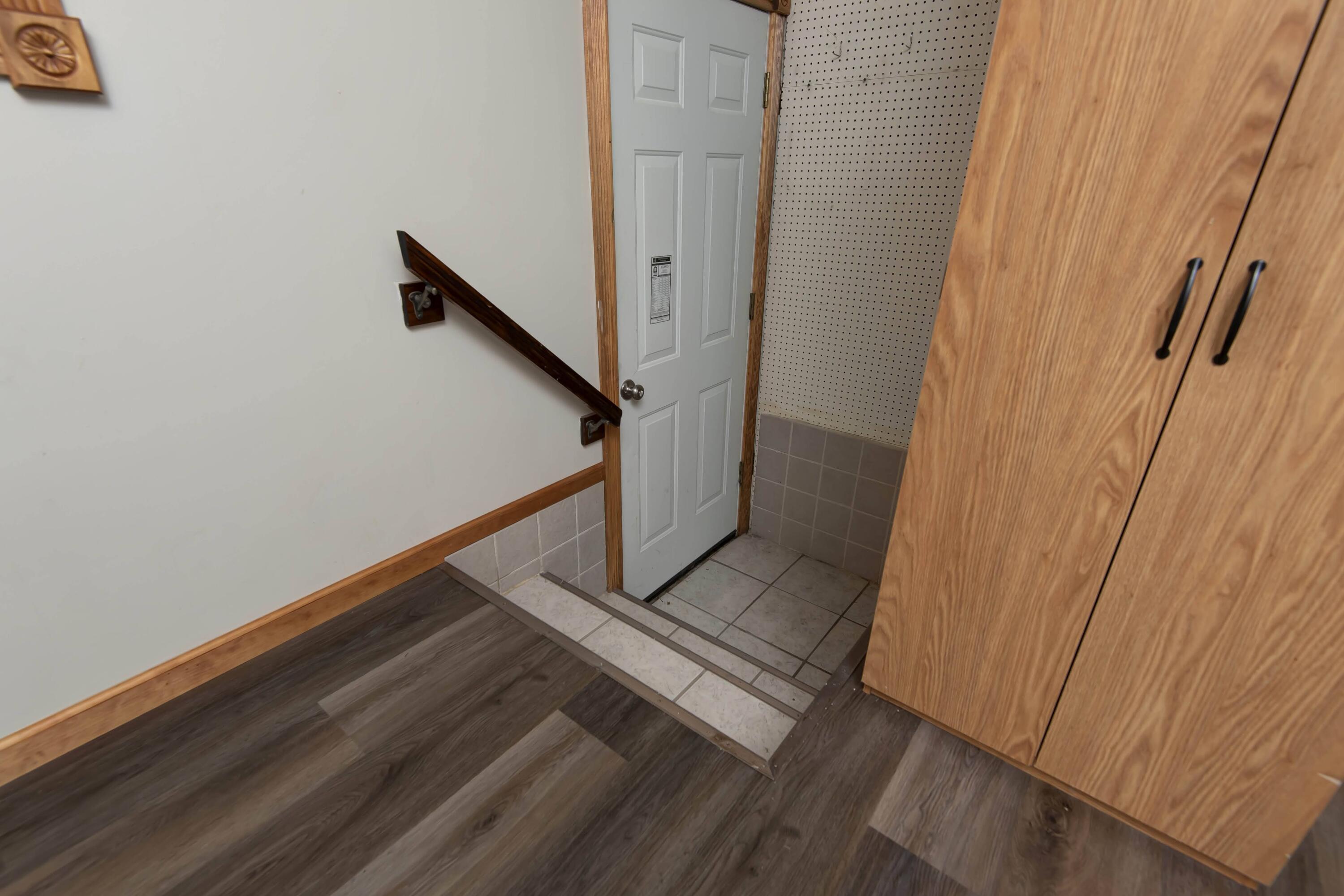 2306 North Farmer Avenue Property Photo 21