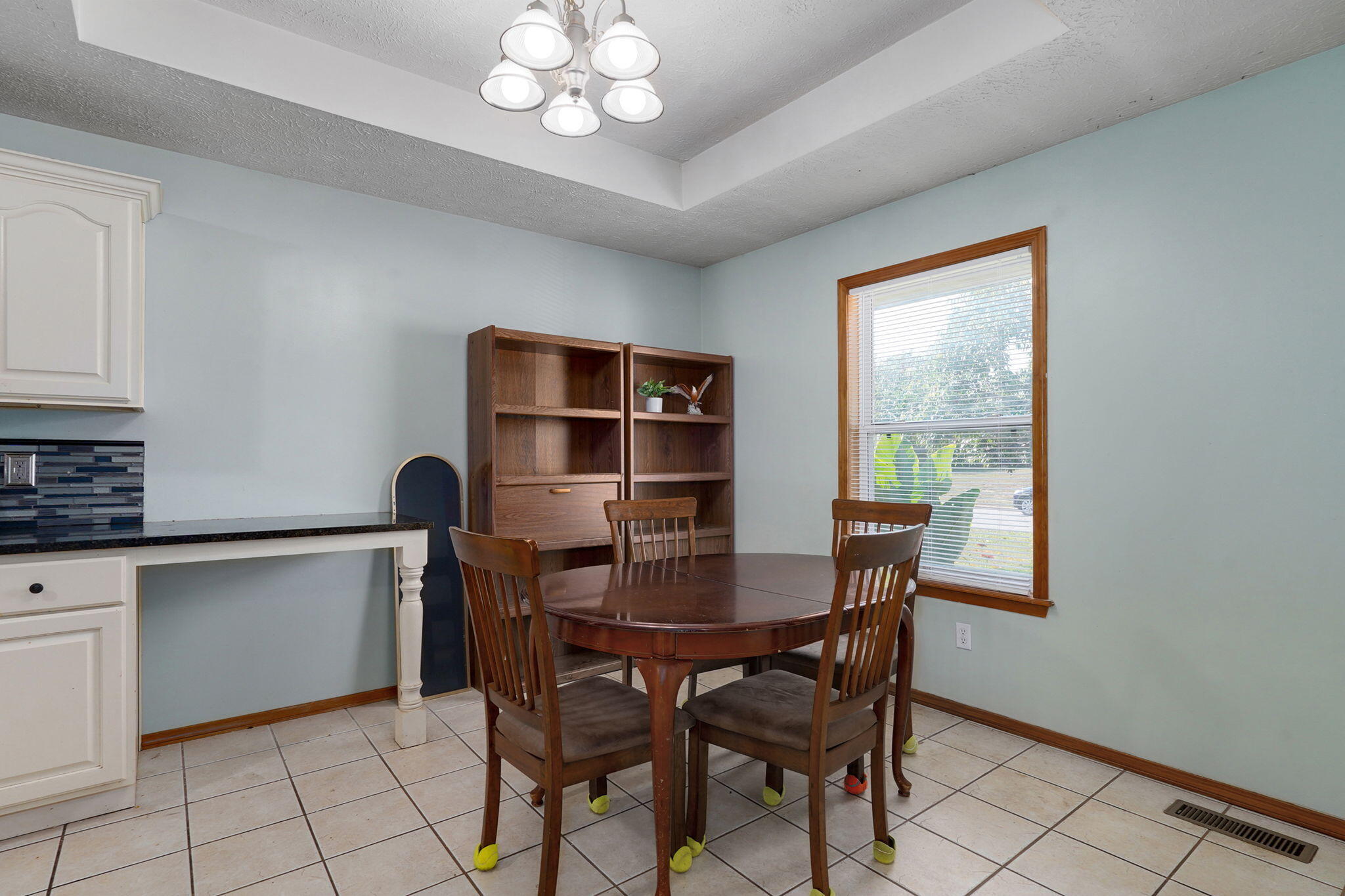 3821 West Lark Street Property Photo 12