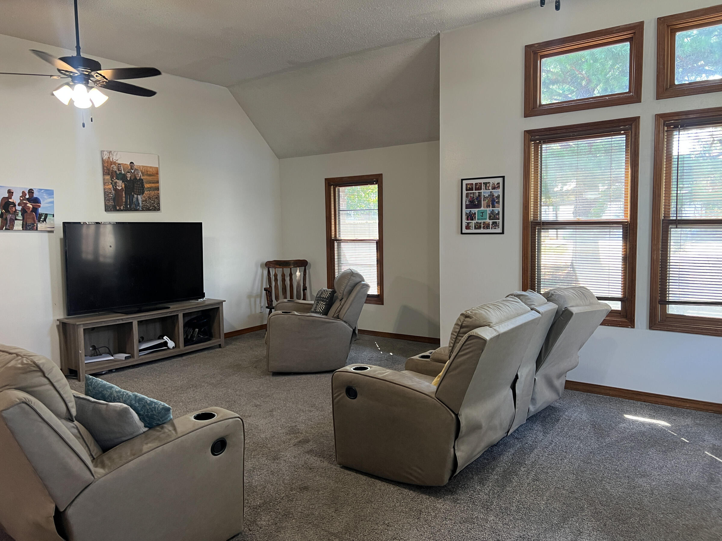 1302 East 13th Street Property Photo 20