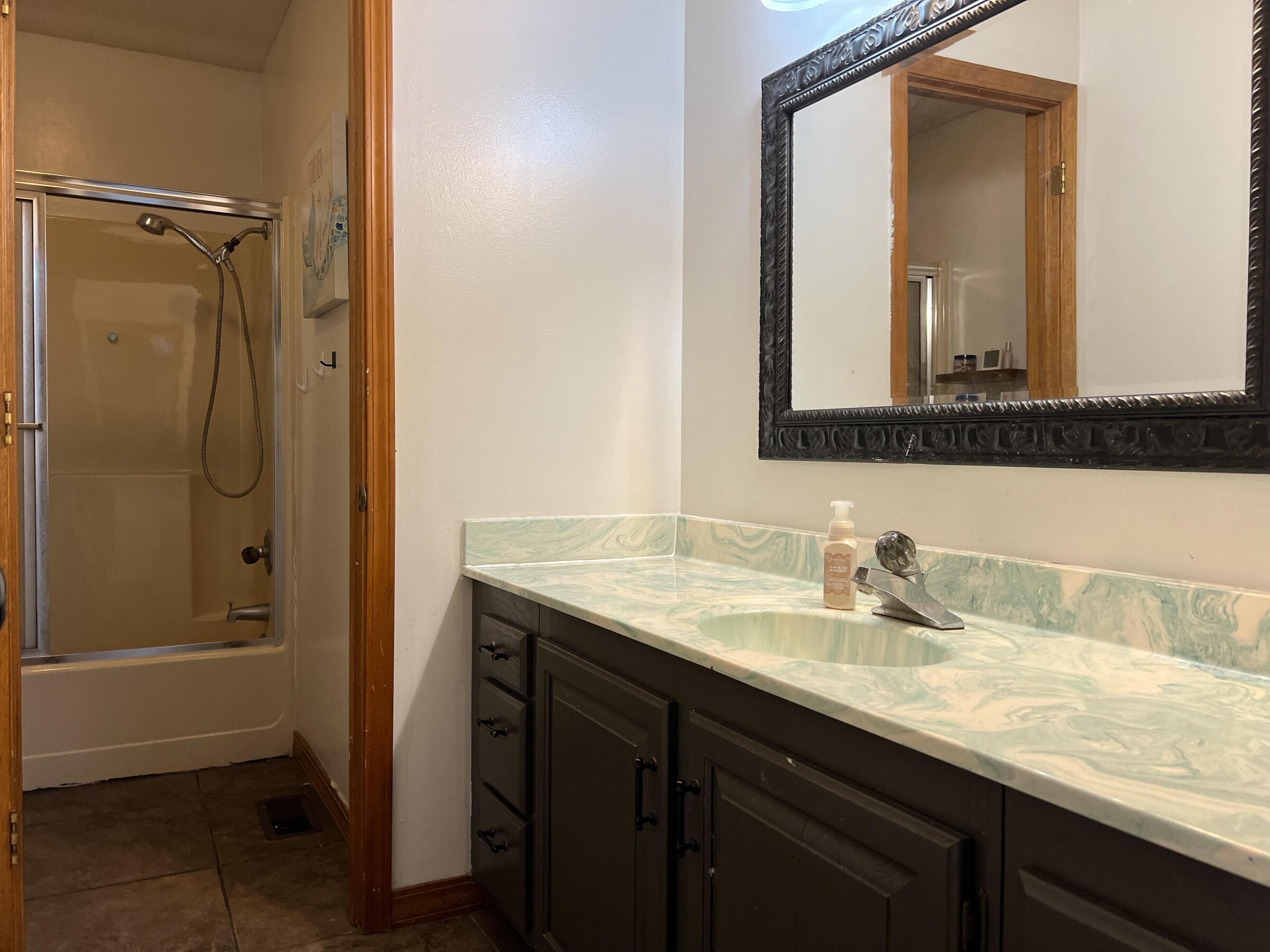 1302 East 13th Street Property Photo 27