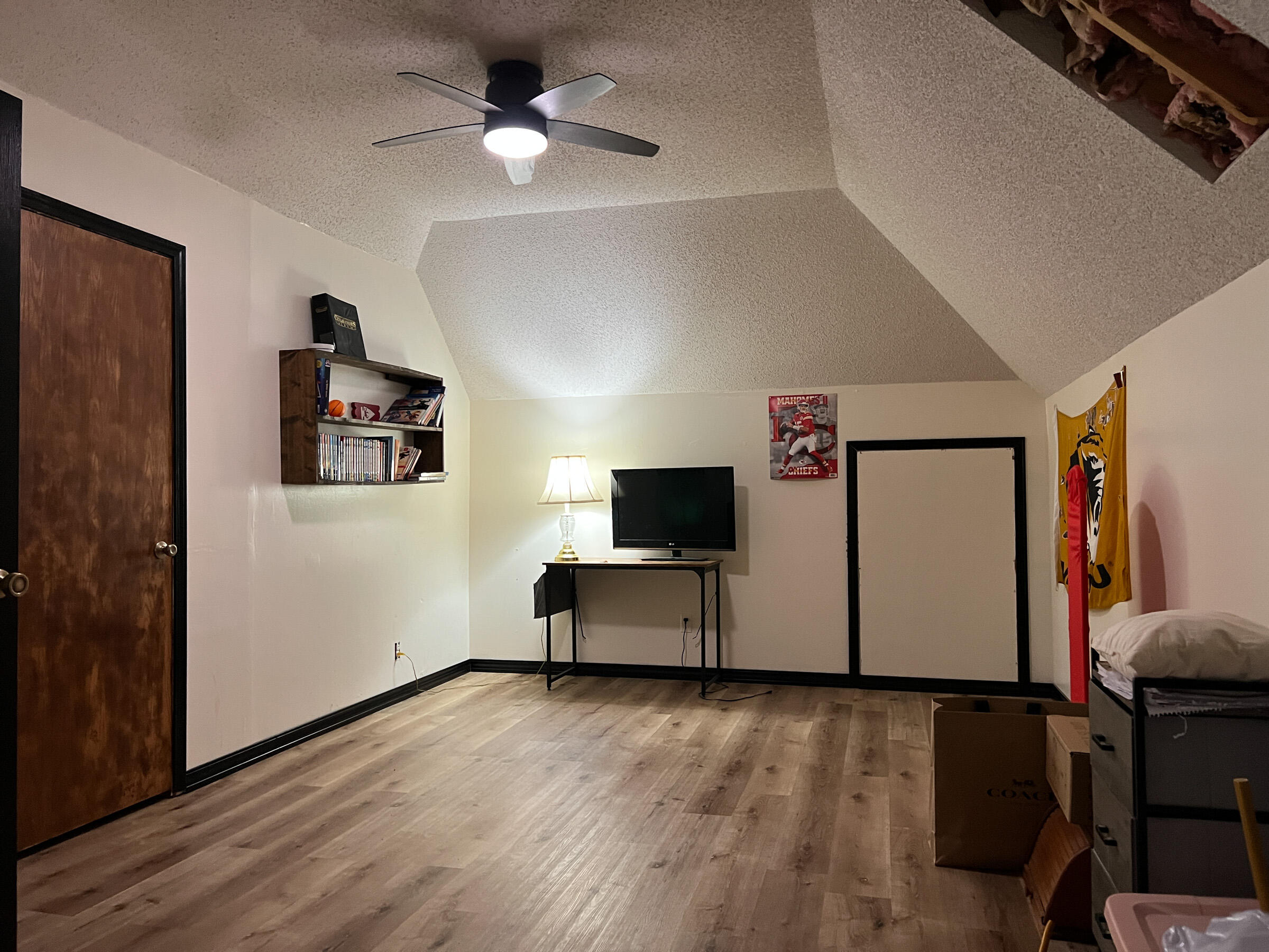 1302 East 13th Street Property Photo 30