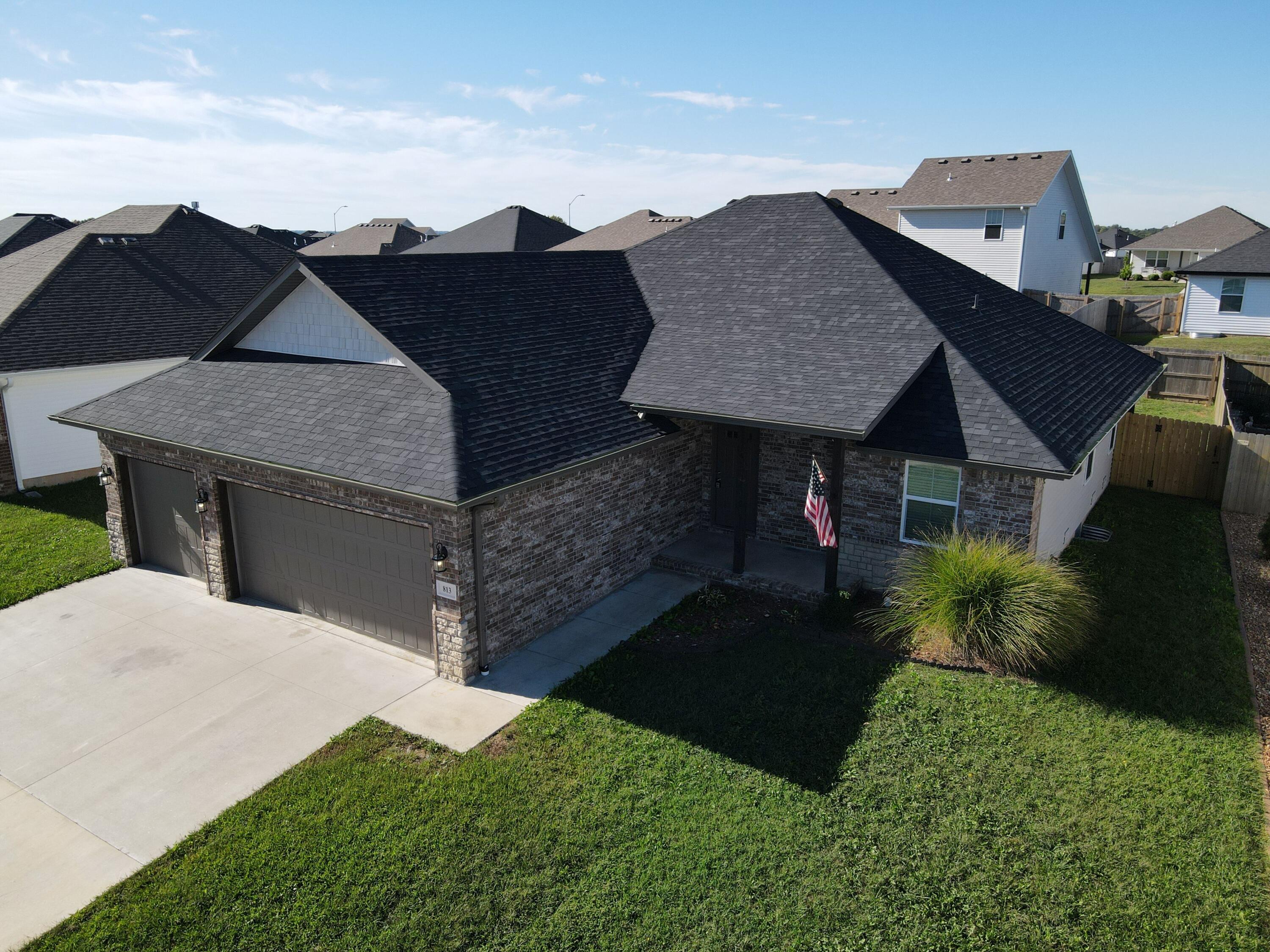 813 South Ridgemont Drive Property Photo 1