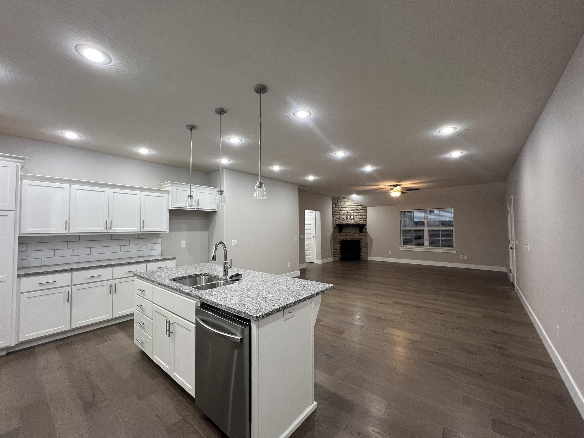 813 South Ridgemont Drive Property Photo 12
