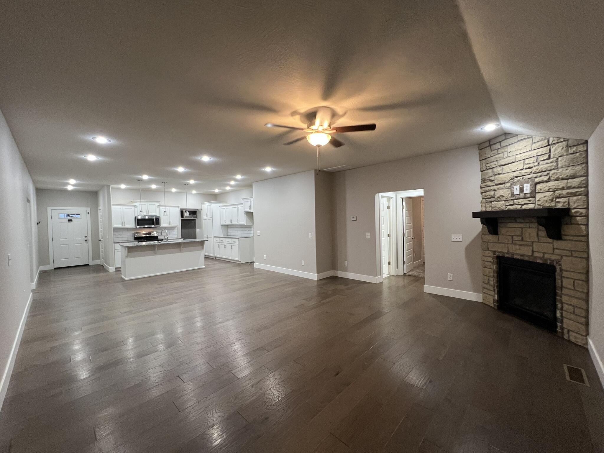 813 South Ridgemont Drive Property Photo 14