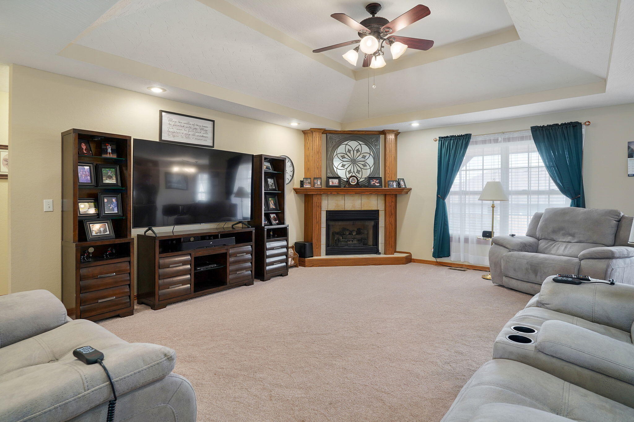 3265 West Grandview Street Property Photo 5