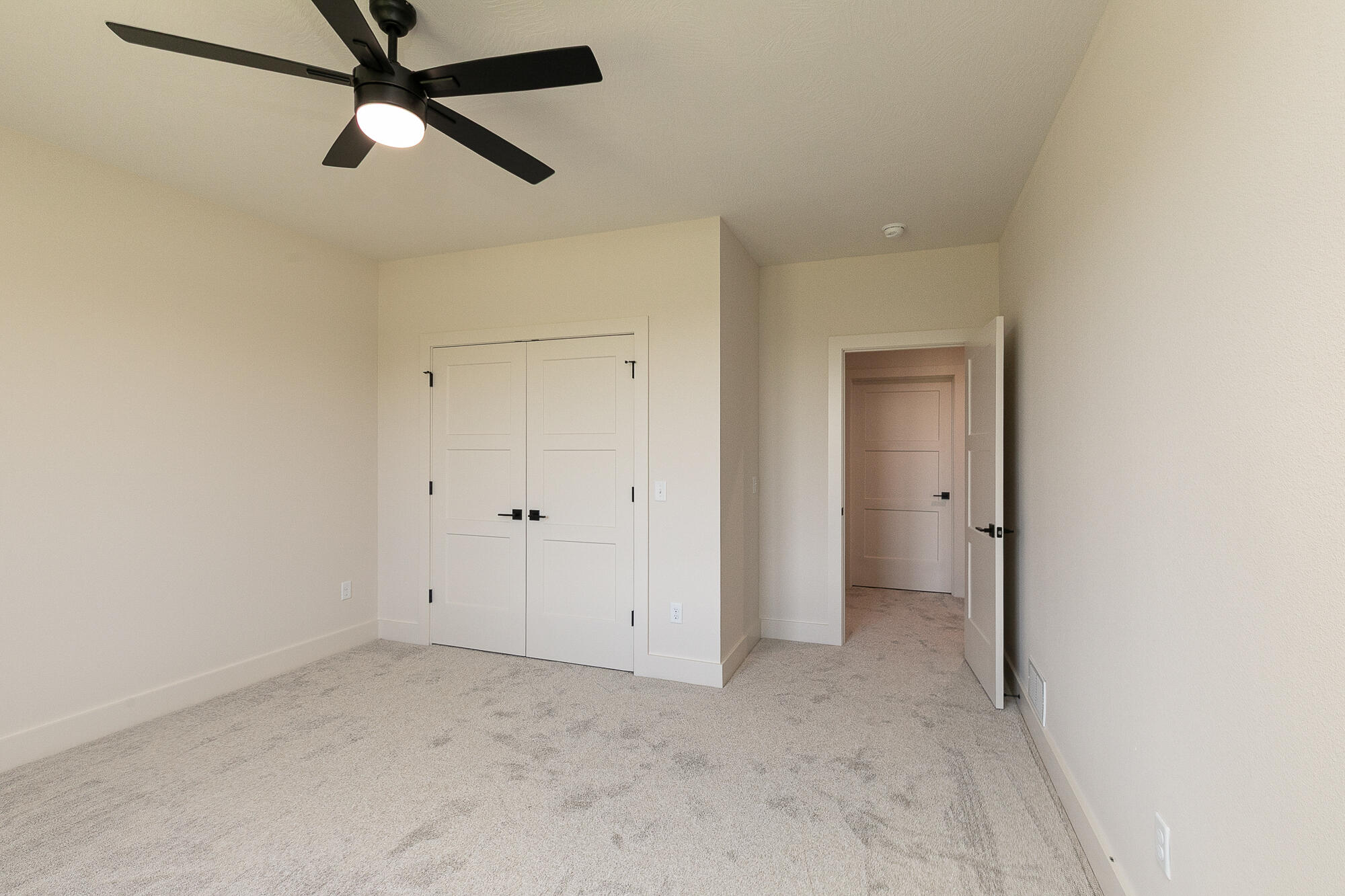 2082 North Unbridled Court Property Photo 44