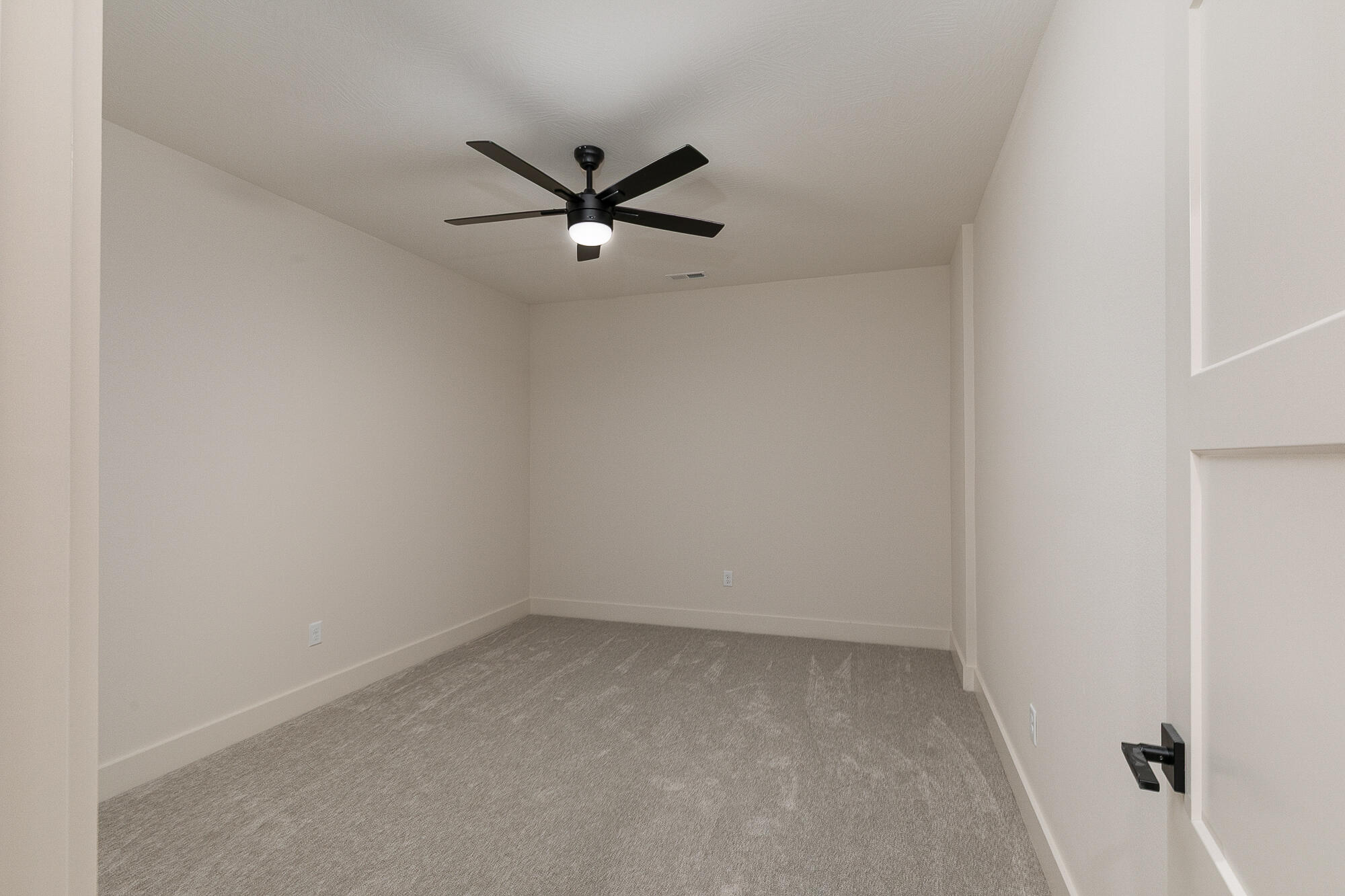 2082 North Unbridled Court Property Photo 48
