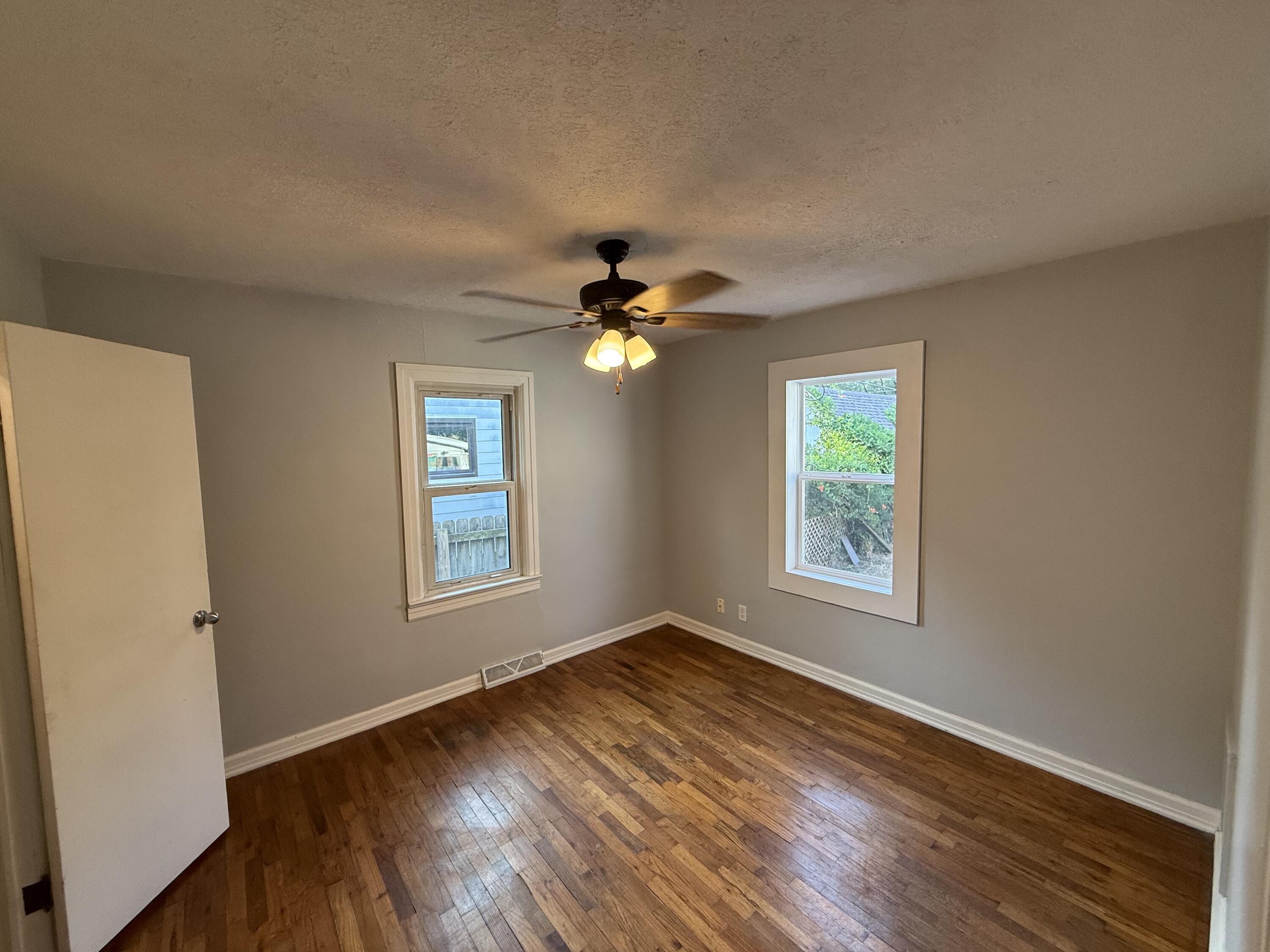 2623 West Lincoln Street Property Photo 14