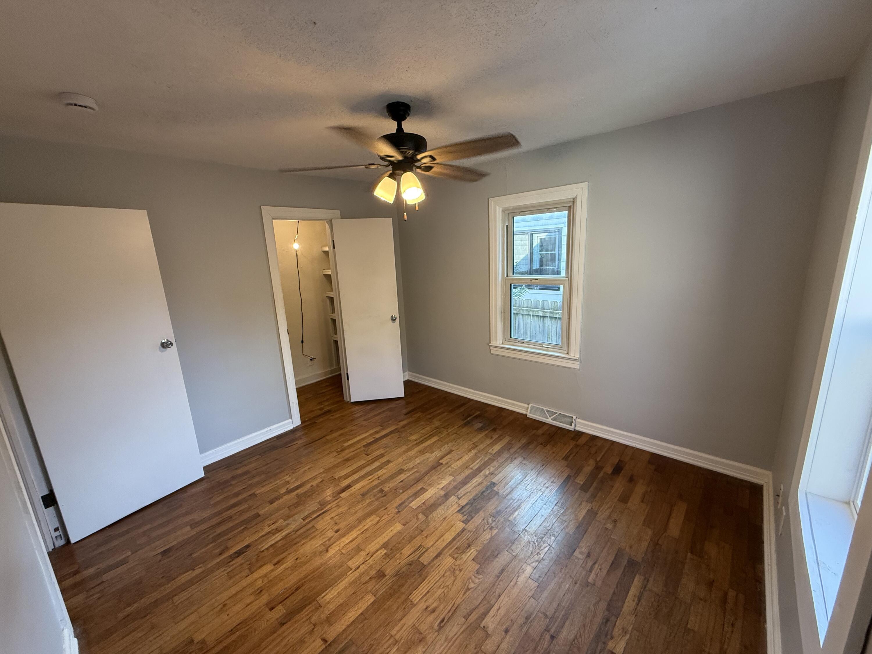2623 West Lincoln Street Property Photo 15