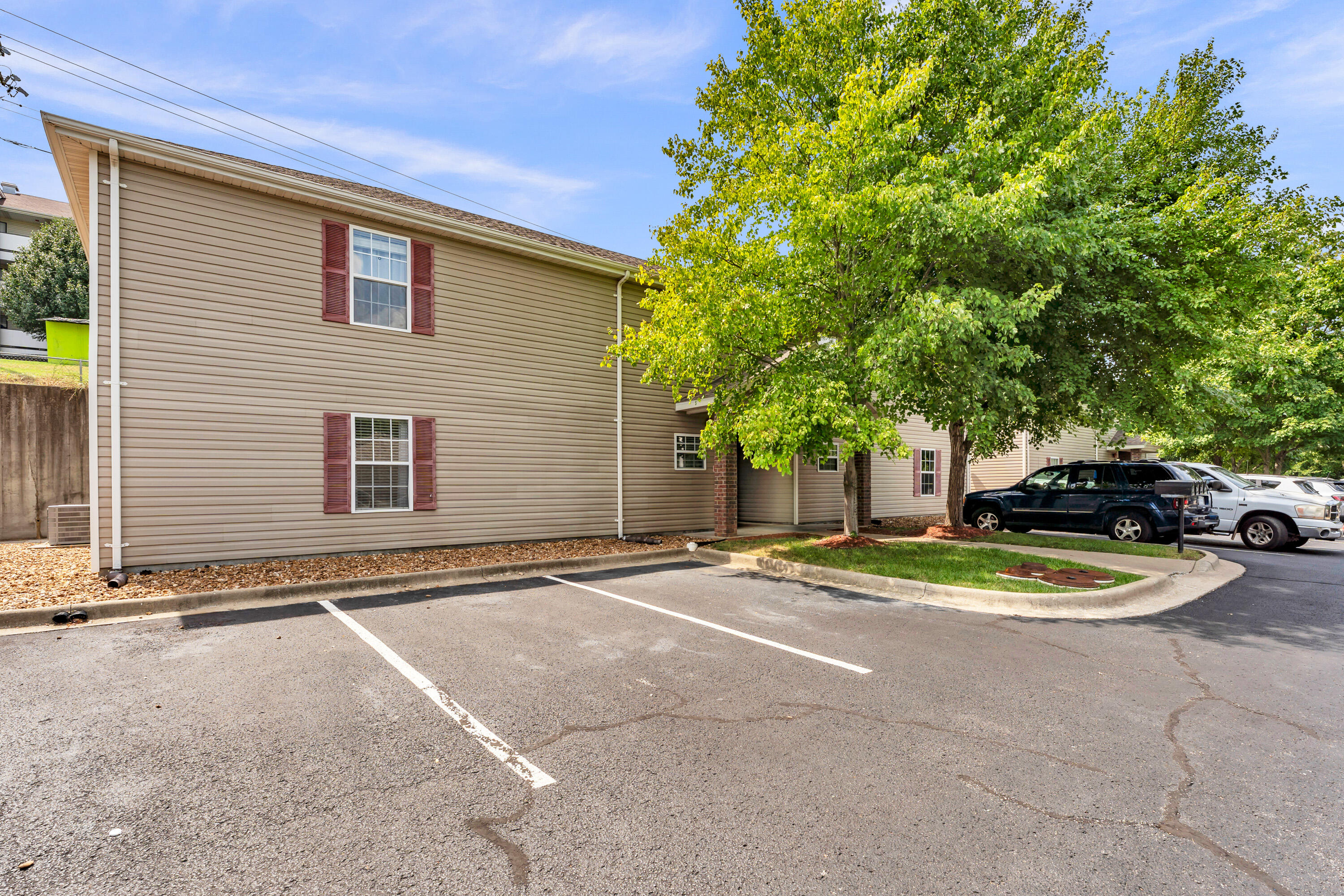 109 Garden Circle # 107-1 Property Photo 2