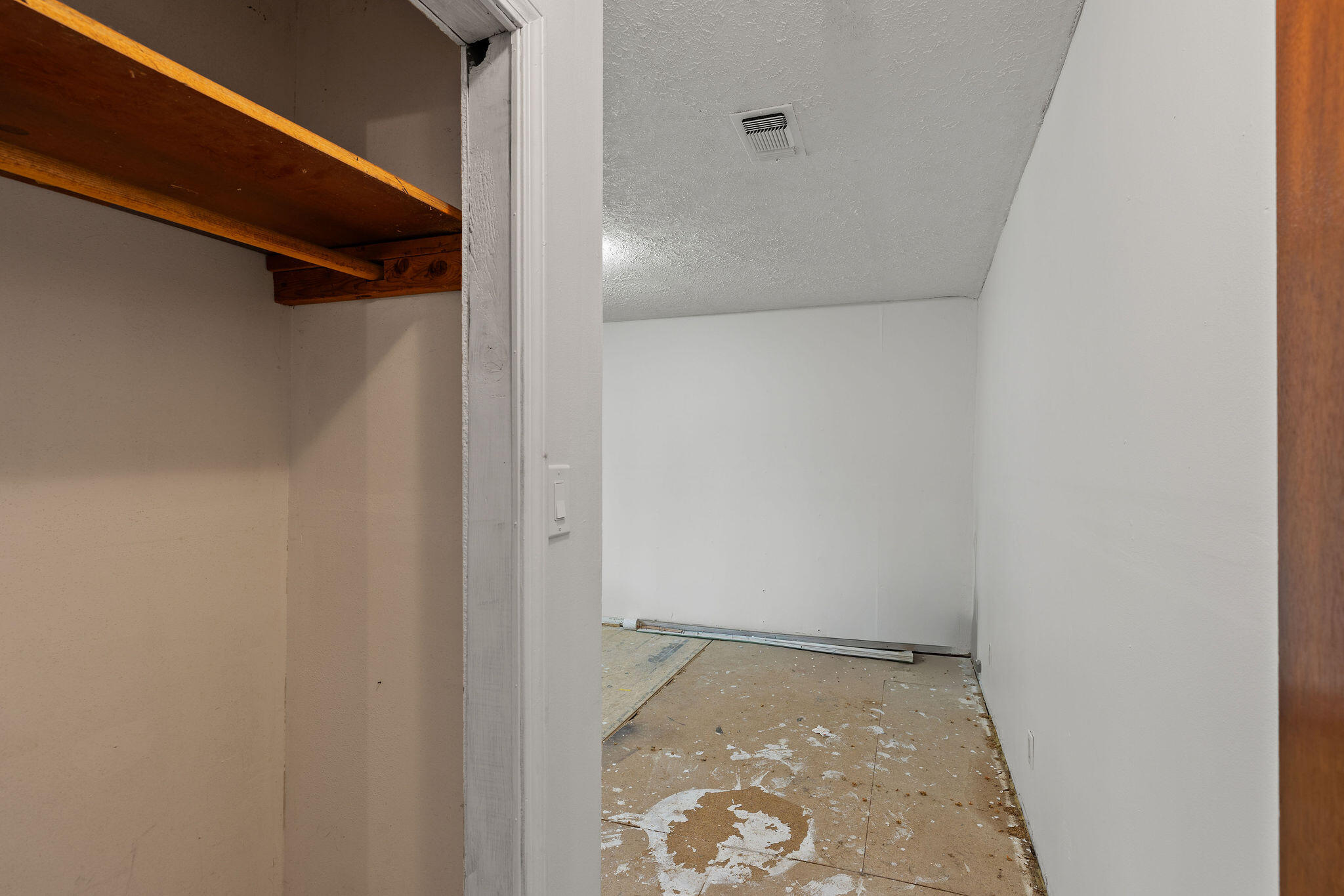 511 East 14th Street Property Photo 34