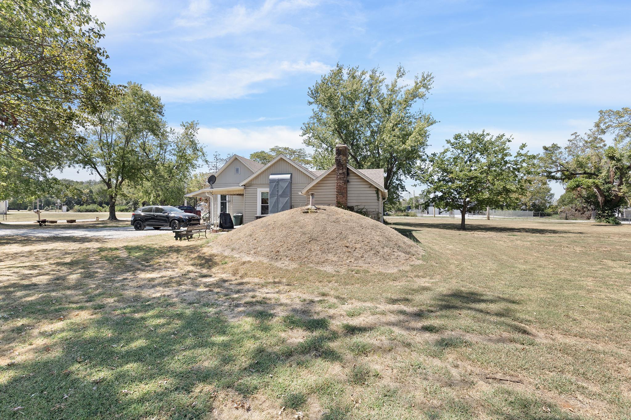 19973 Elm Road Property Photo 4