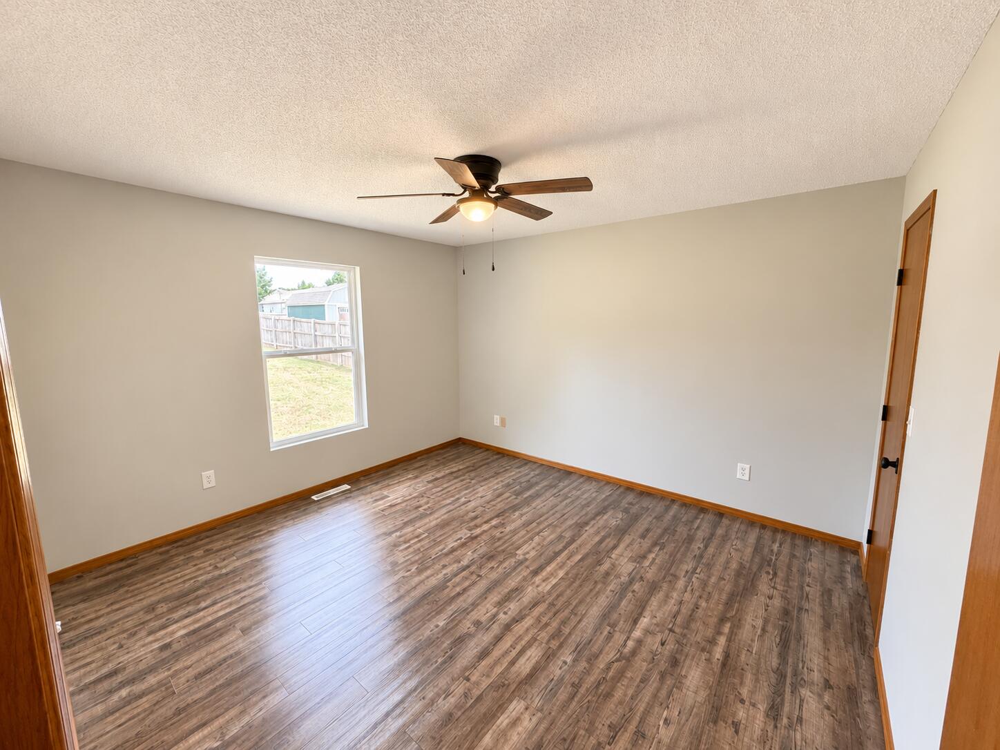 1511 West Daniels Street Property Photo 25