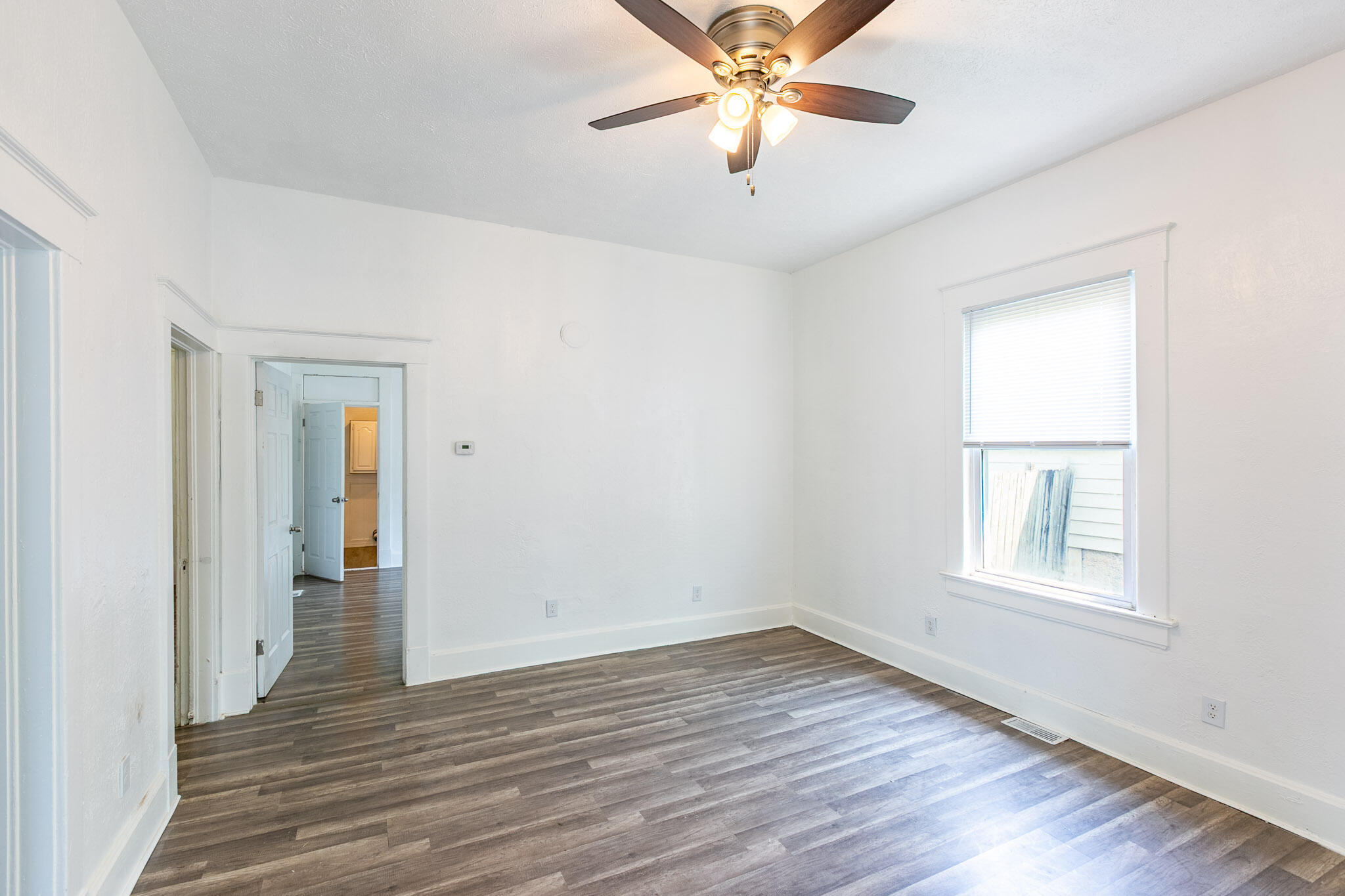 2121 West College Street Property Photo 11