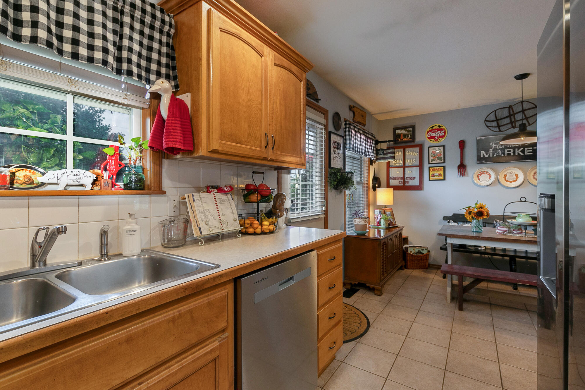613 East Gallup Hill Road Property Photo 10