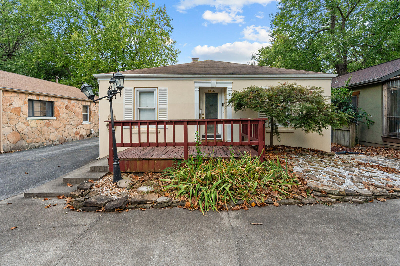 504 East Cozy Street Property Photo 4