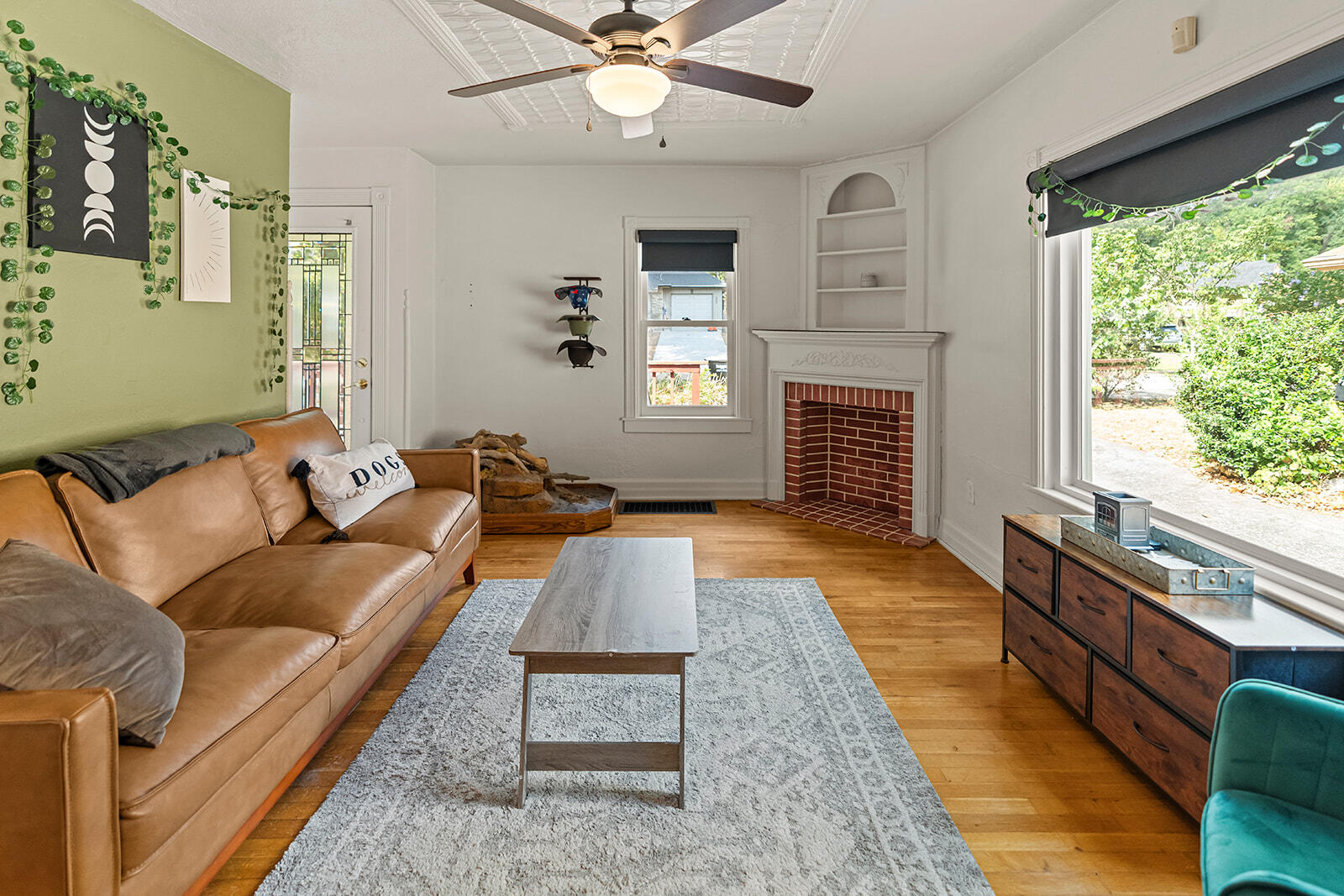 504 East Cozy Street Property Photo 6