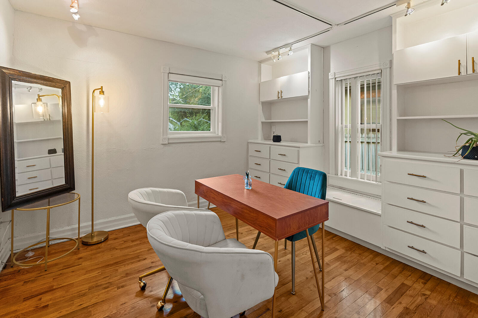 504 East Cozy Street Property Photo 17