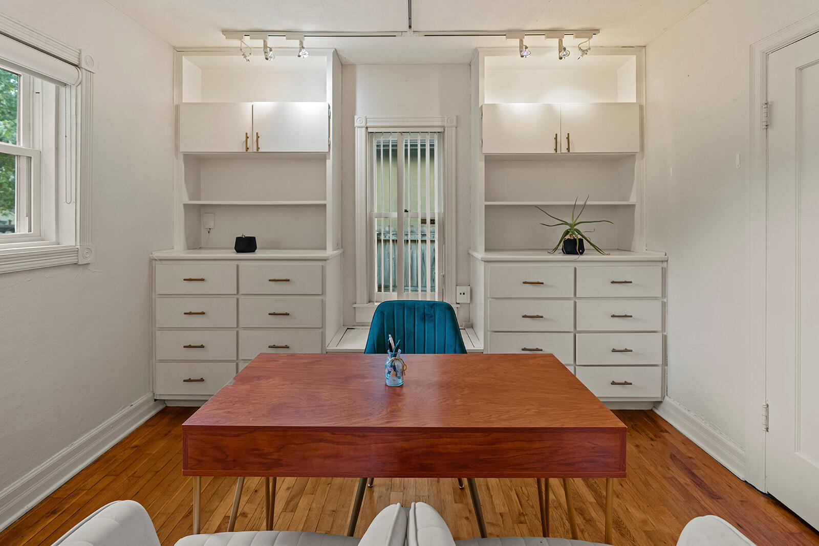 504 East Cozy Street Property Photo 18