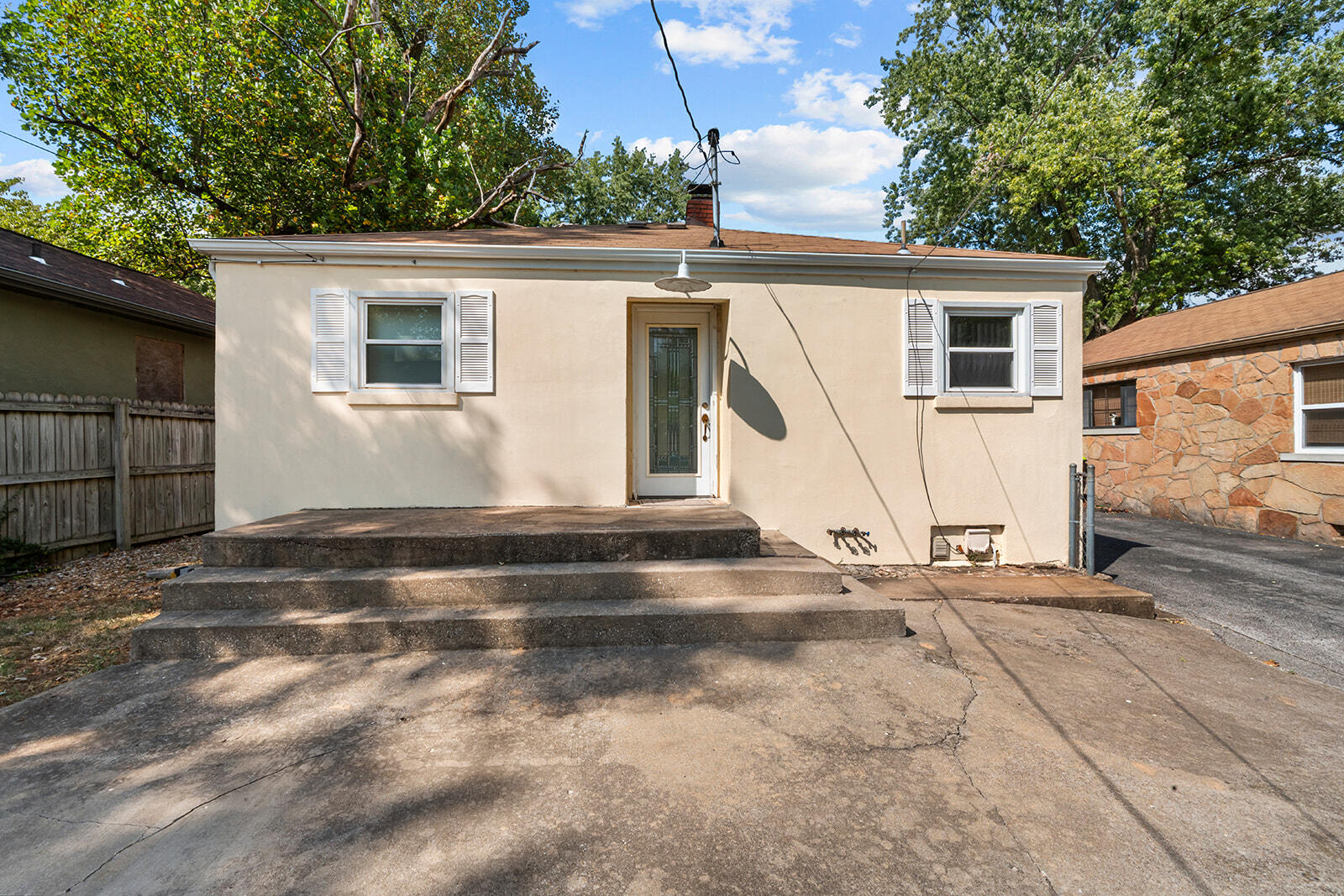 504 East Cozy Street Property Photo 25