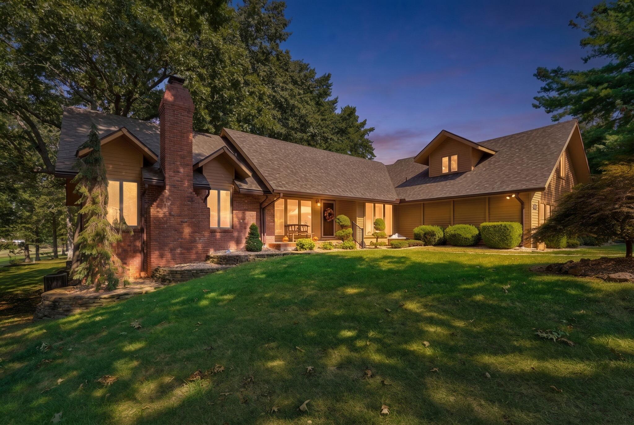 5103 Colonial Circle Property Photo 4