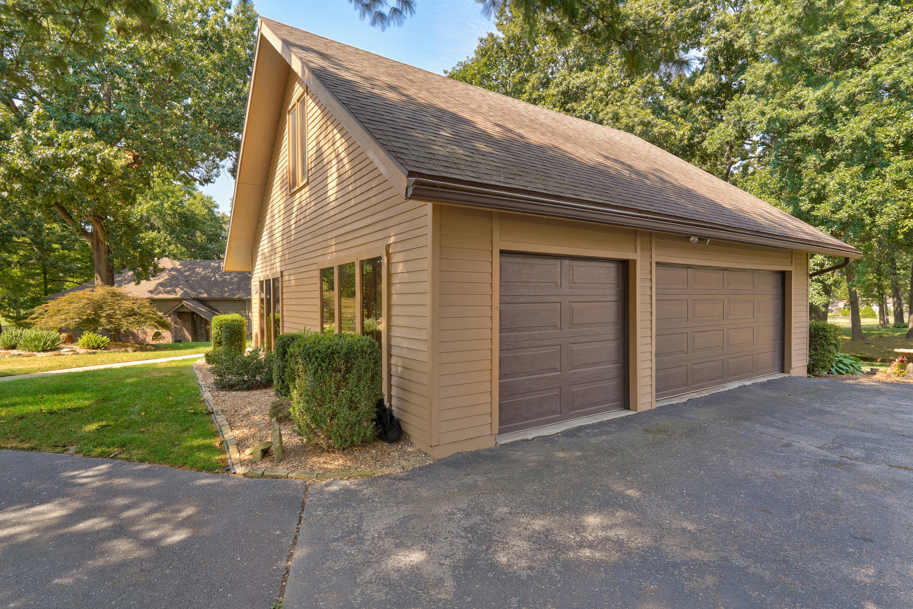 5103 Colonial Circle Property Photo 7