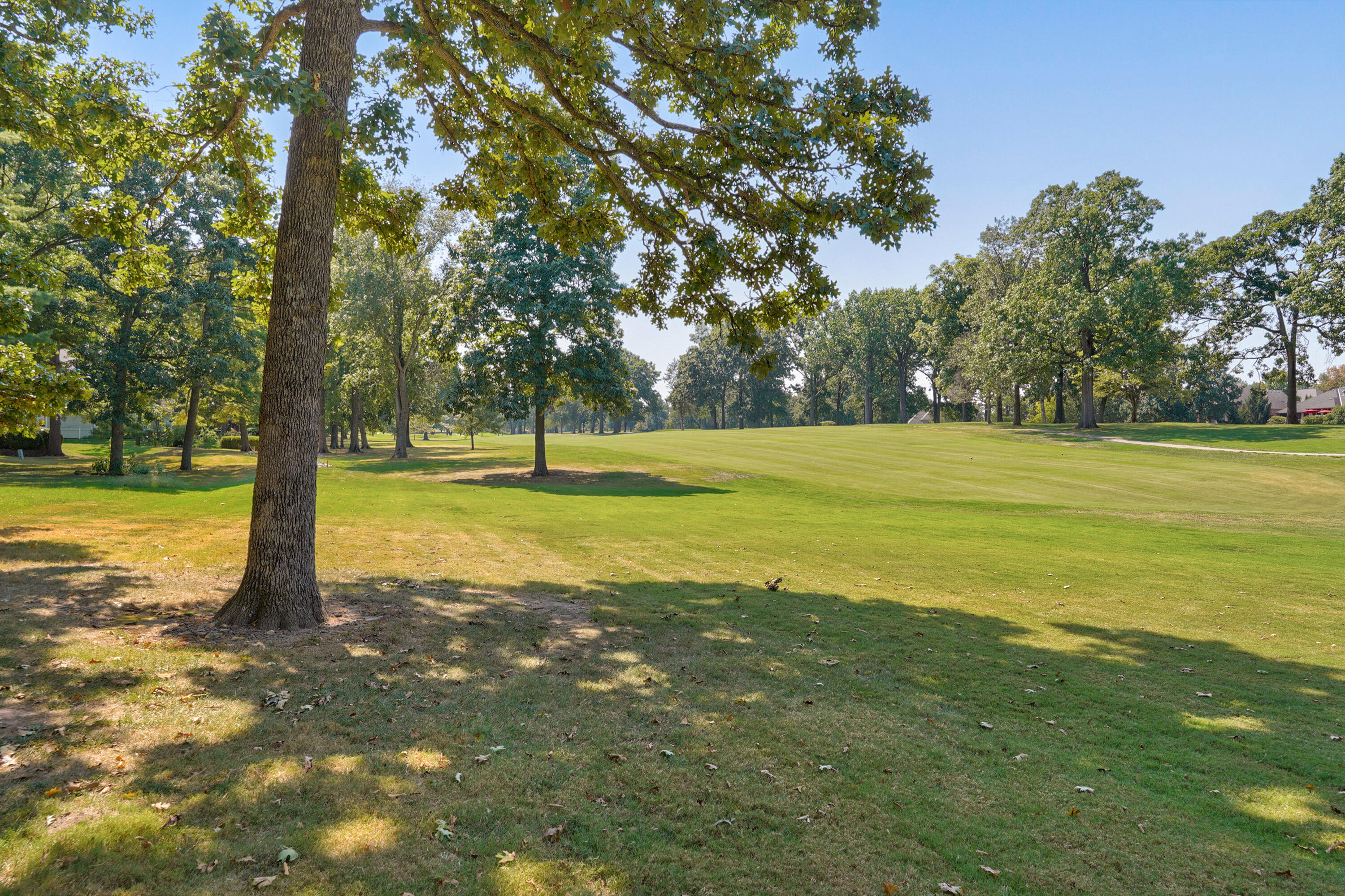 5103 Colonial Circle Property Photo 8