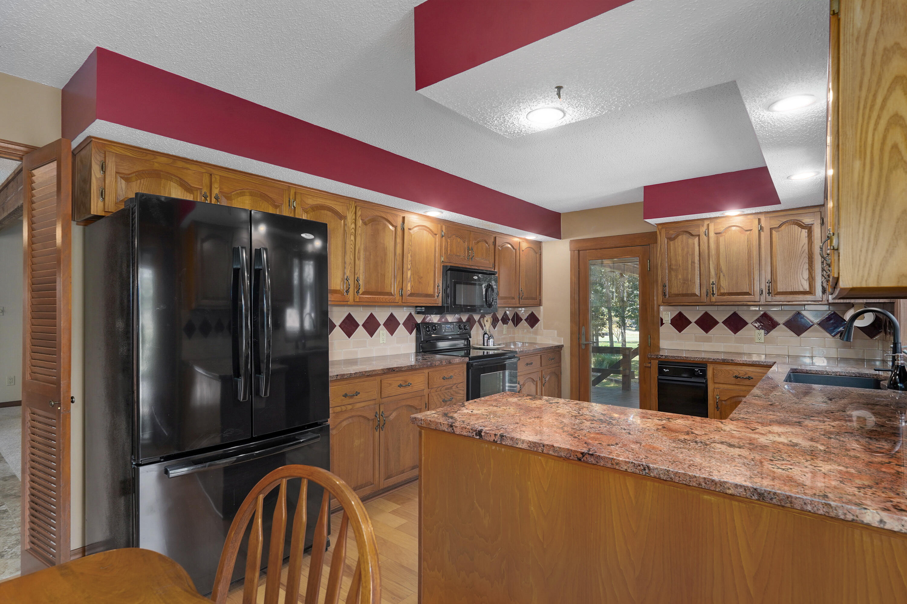 5103 Colonial Circle Property Photo 23