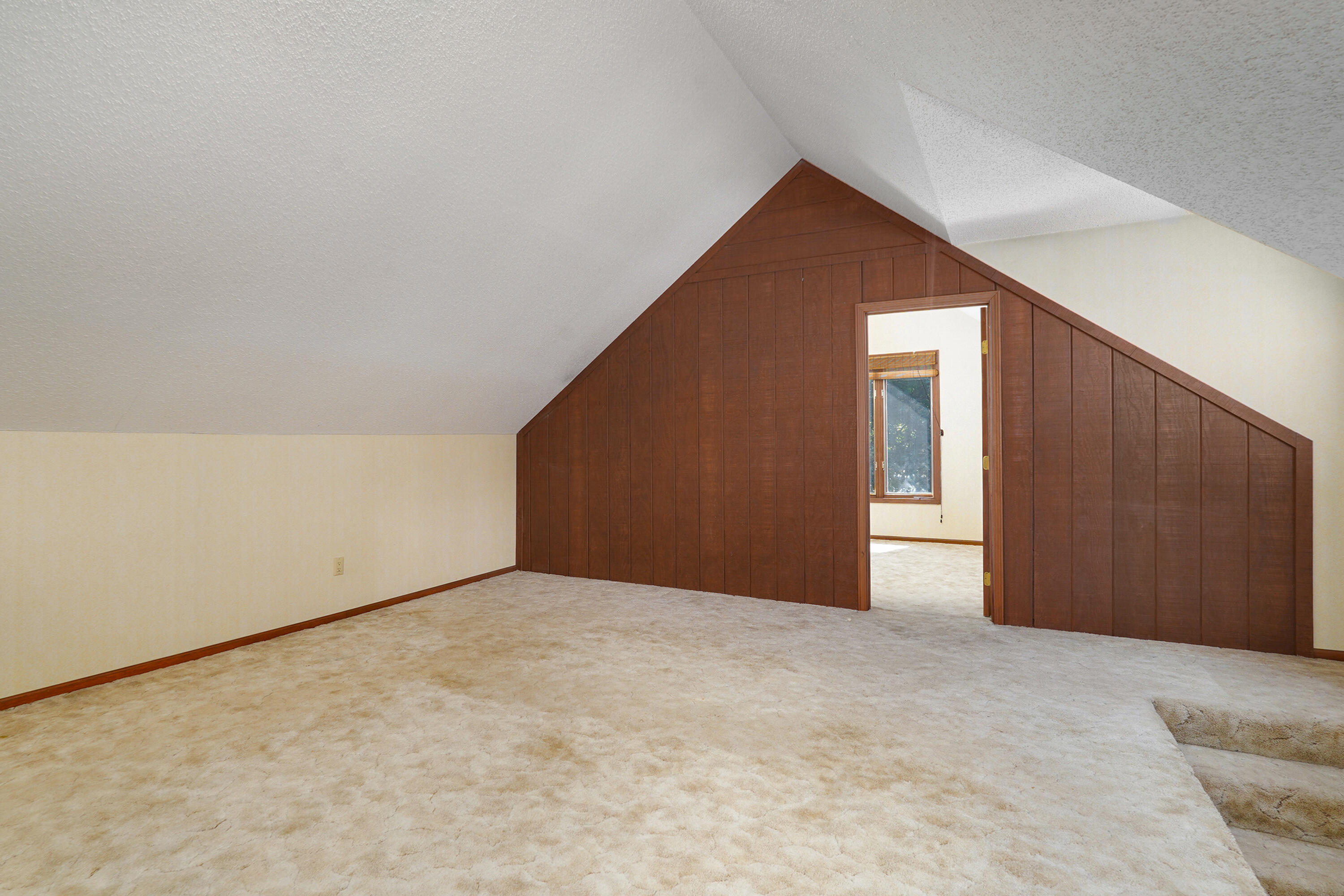 5103 Colonial Circle Property Photo 38