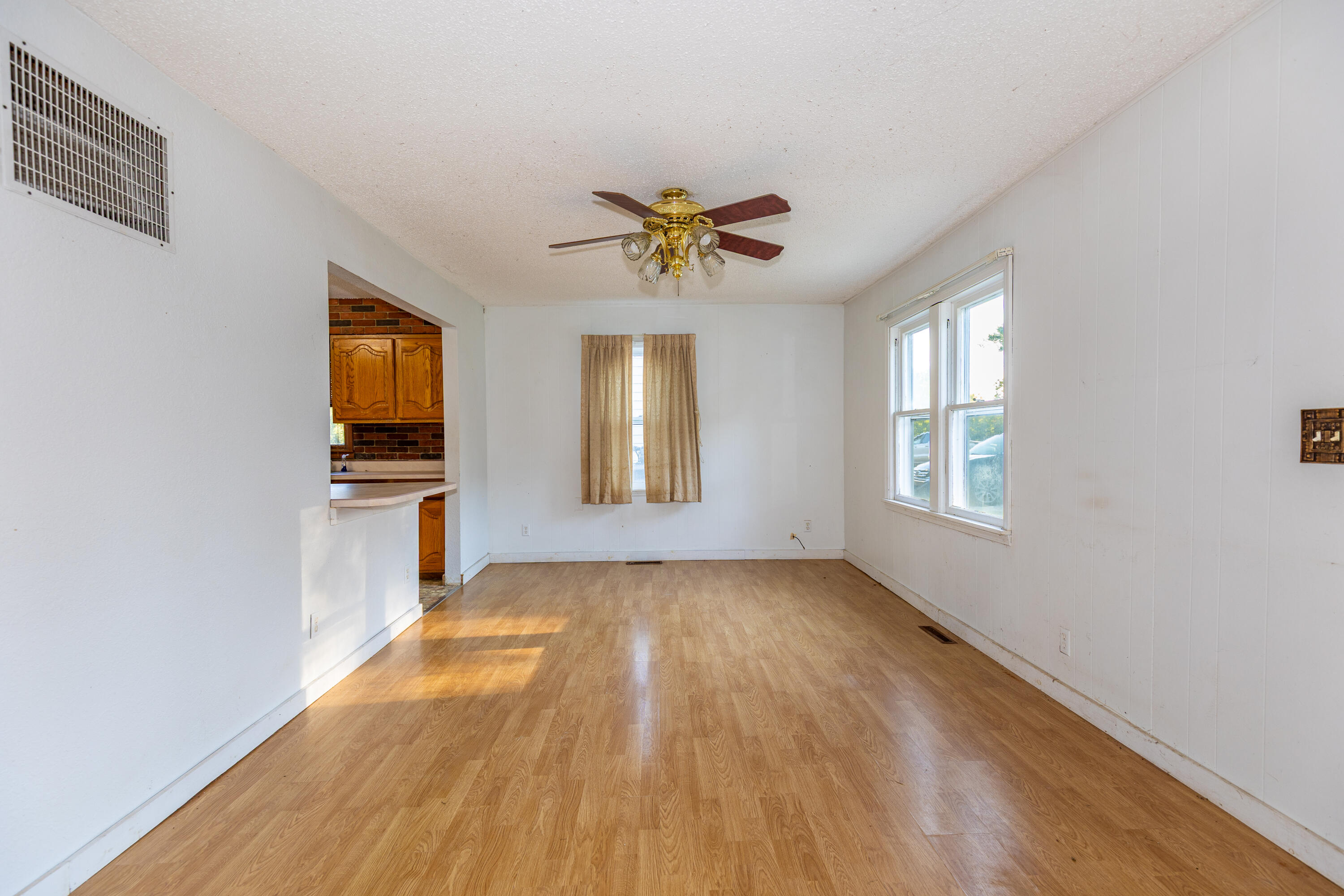 510 North Ash Street Property Photo 3