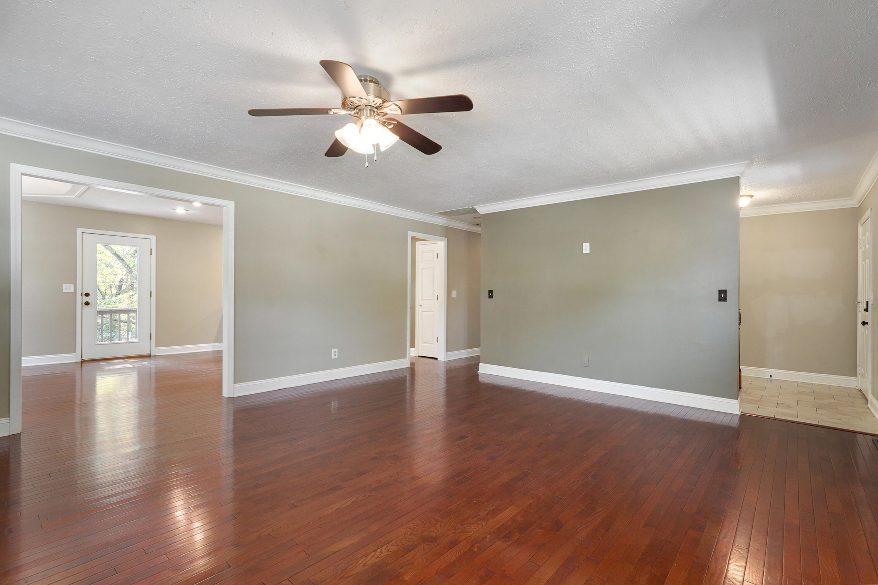 228 East Osage Drive Property Photo 7