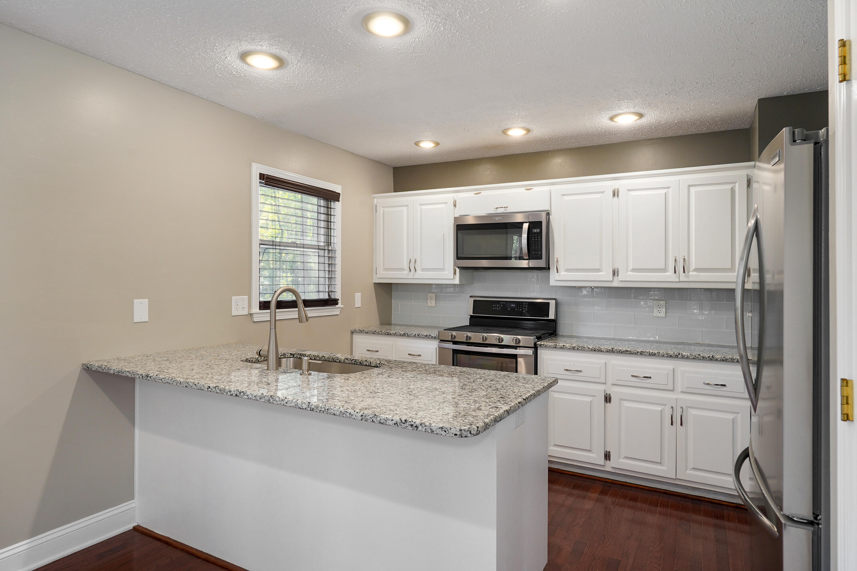 228 East Osage Drive Property Photo 11