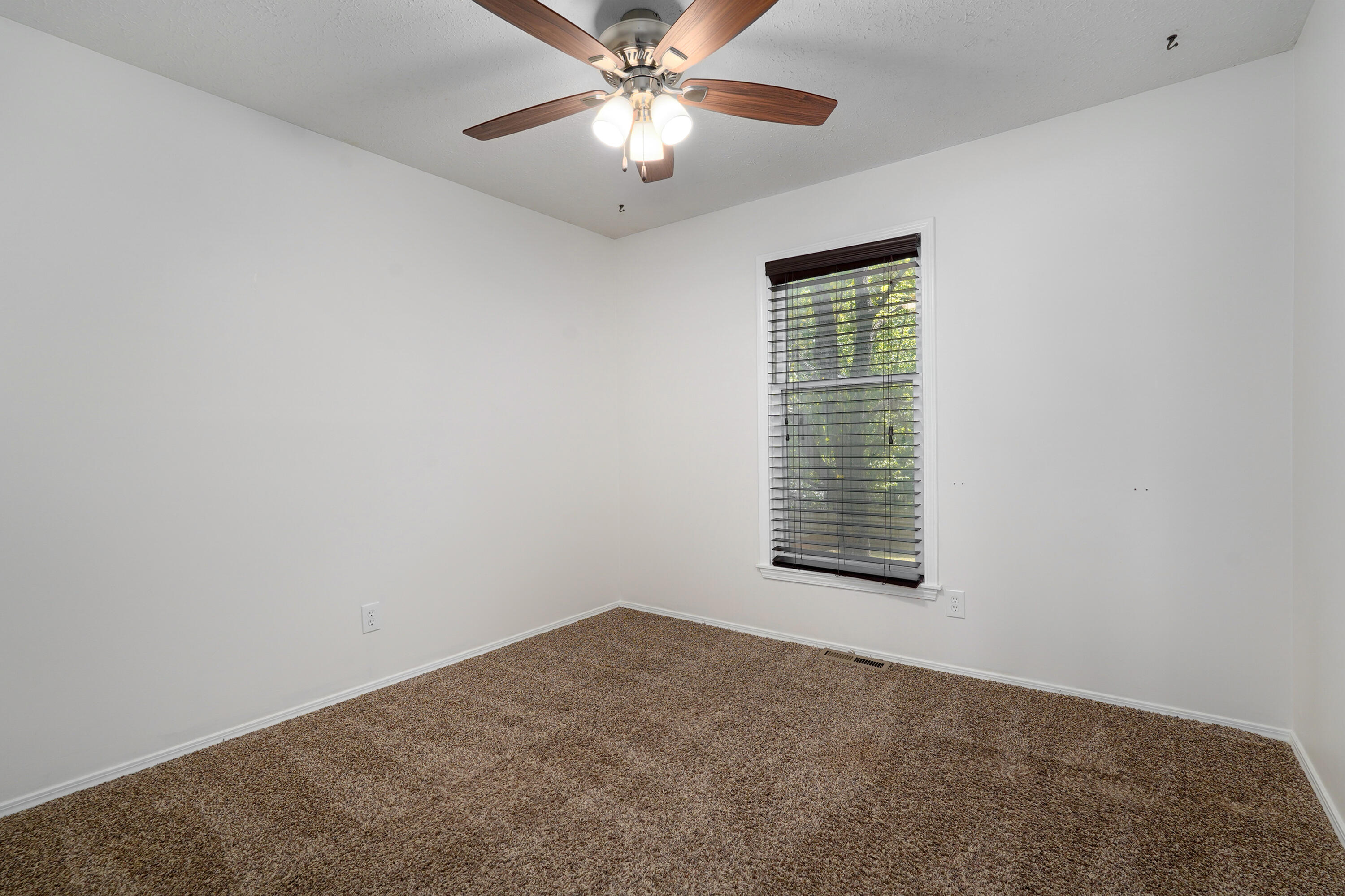 228 East Osage Drive Property Photo 16