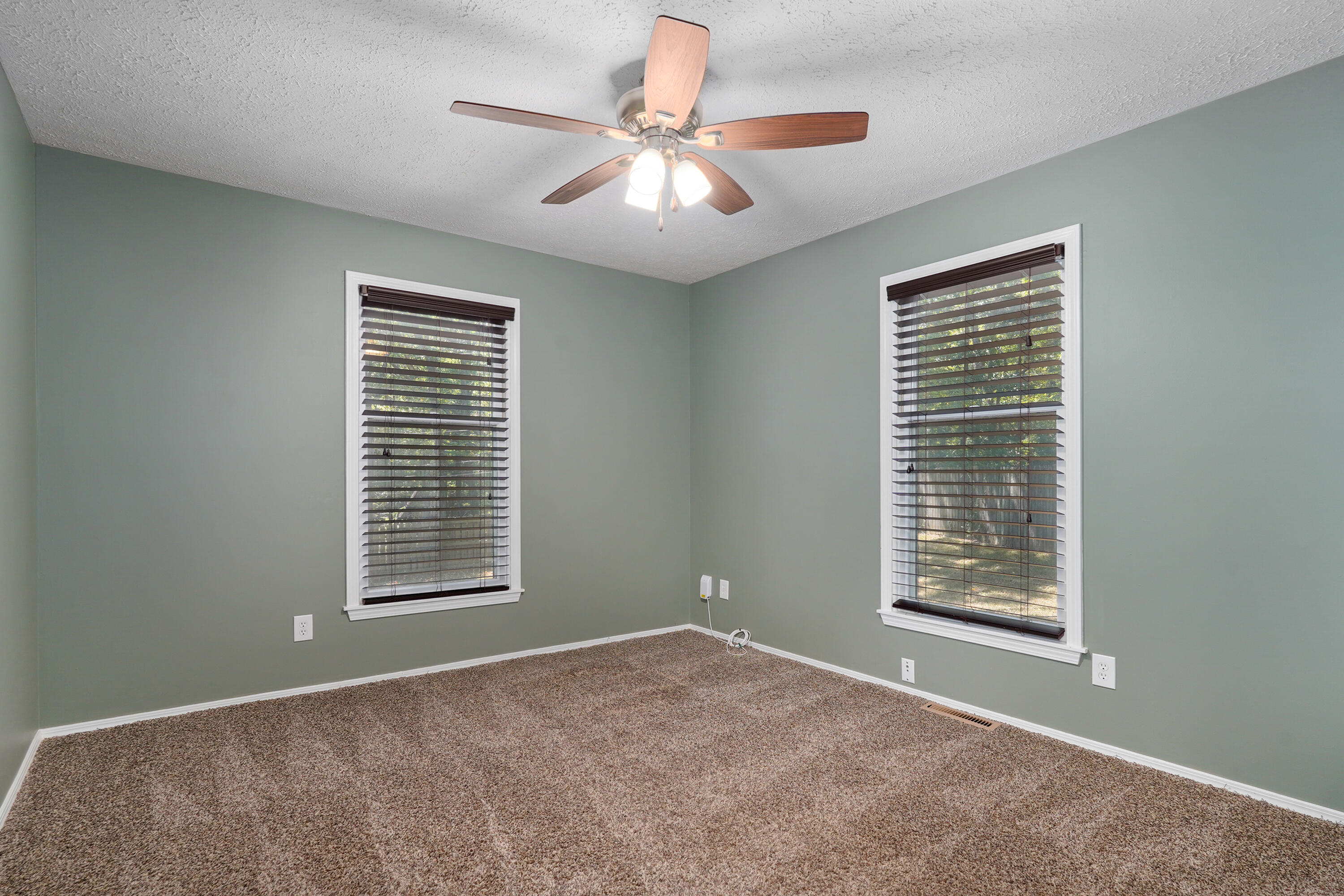 228 East Osage Drive Property Photo 17