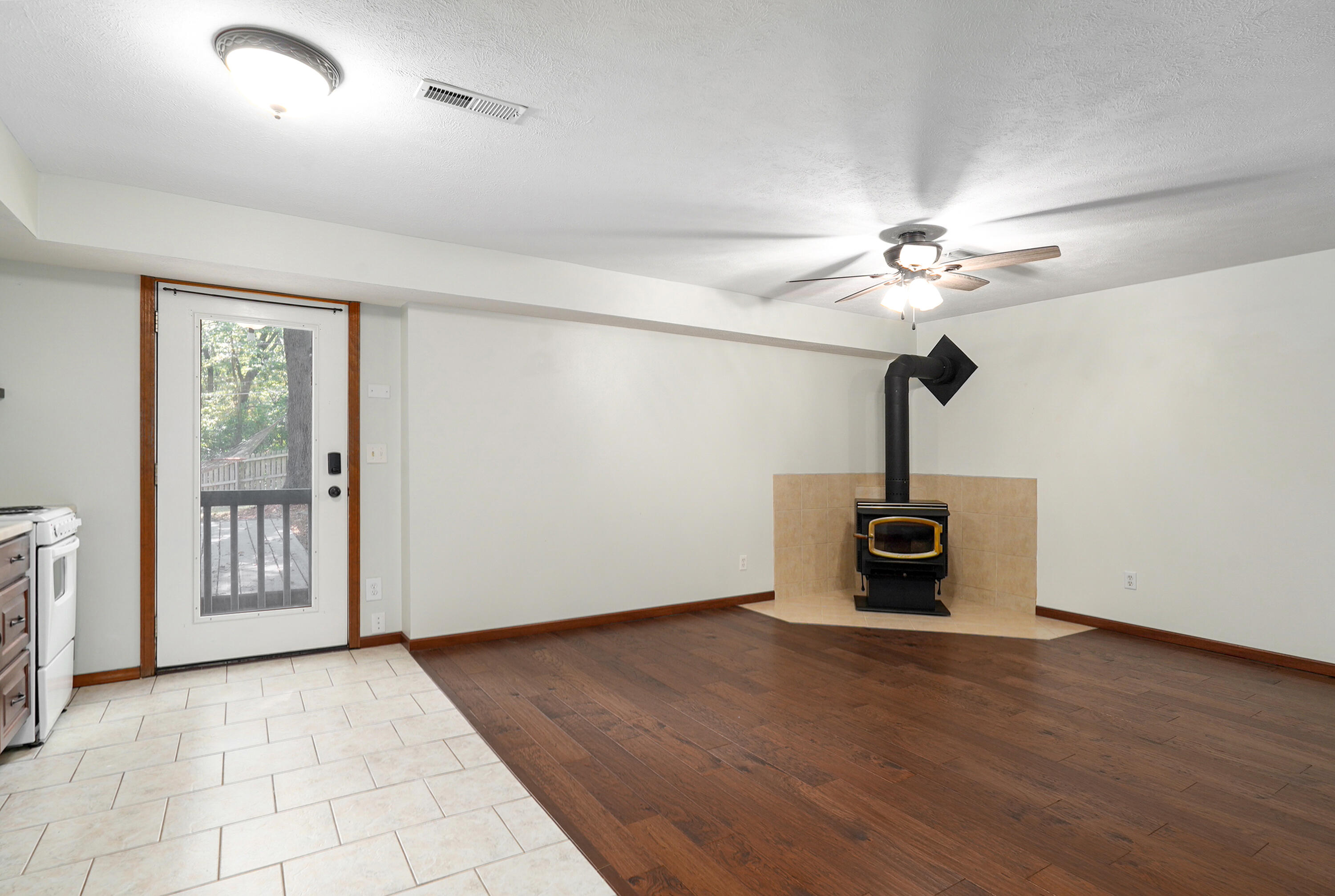 228 East Osage Drive Property Photo 27