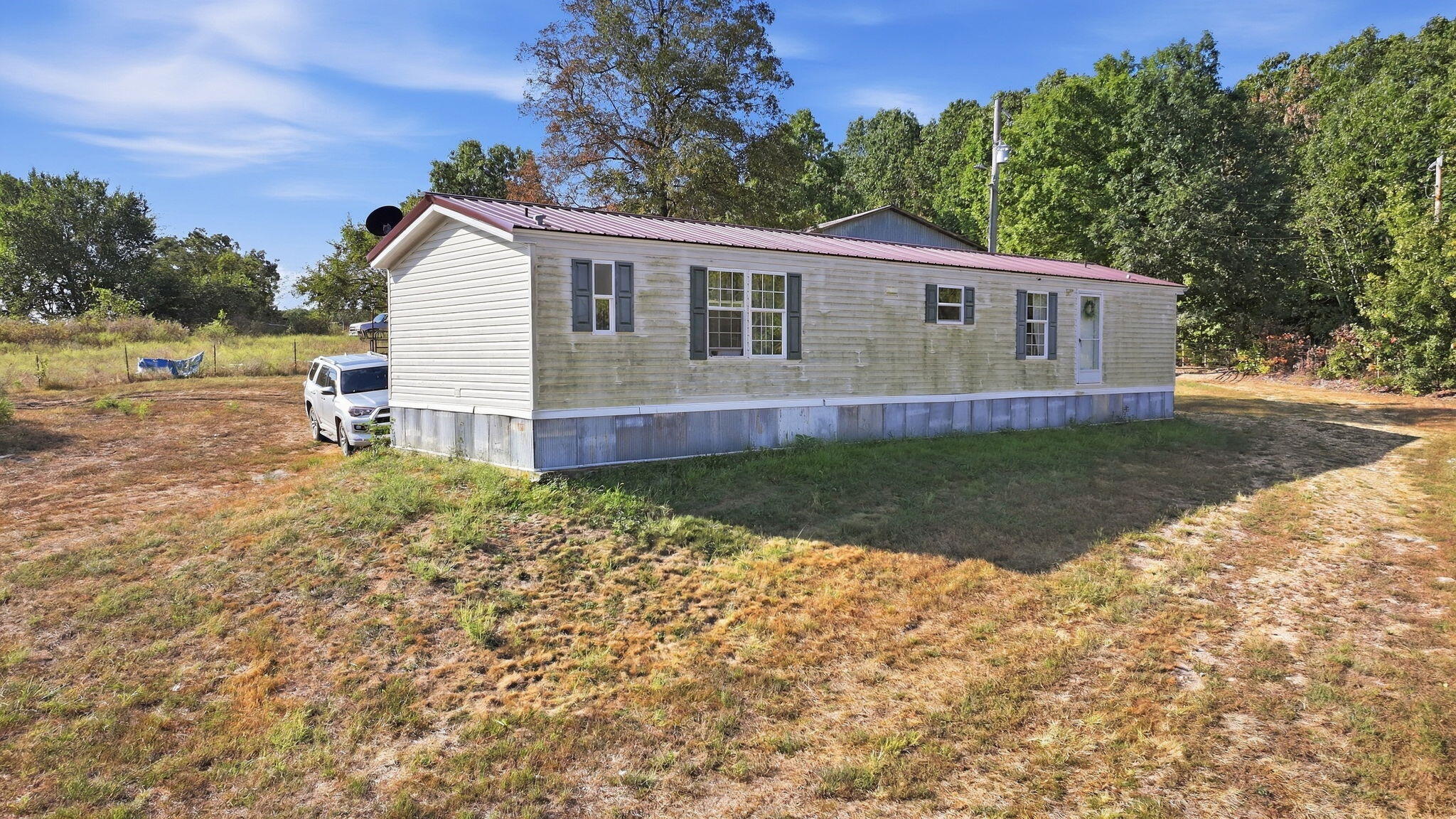 3723 Weaver Road Property Photo 4