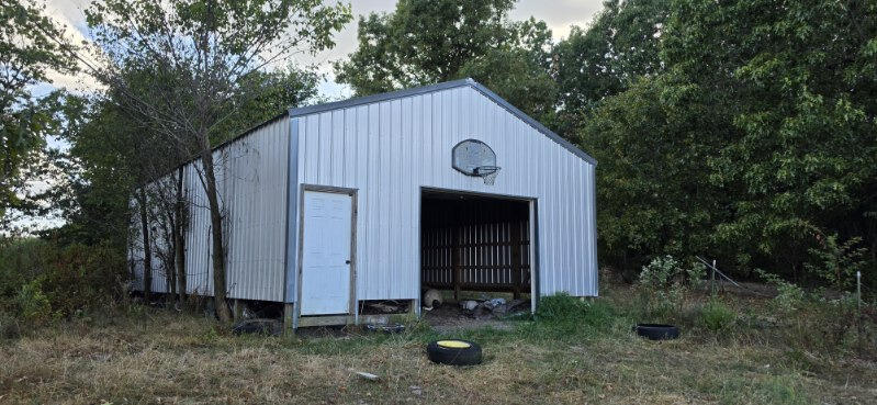 3723 Weaver Road Property Photo 5