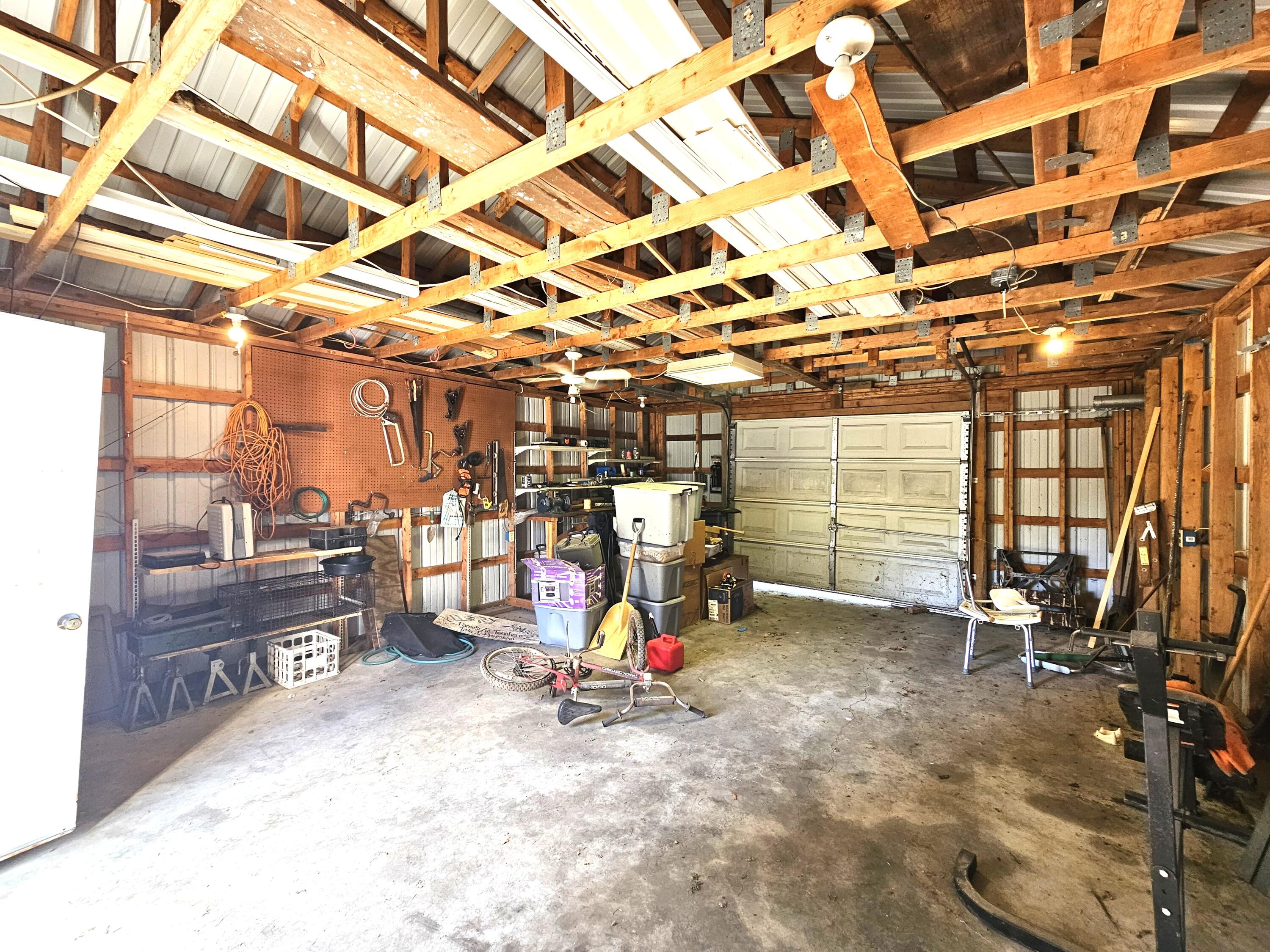 713 South Locust Street Property Photo 12