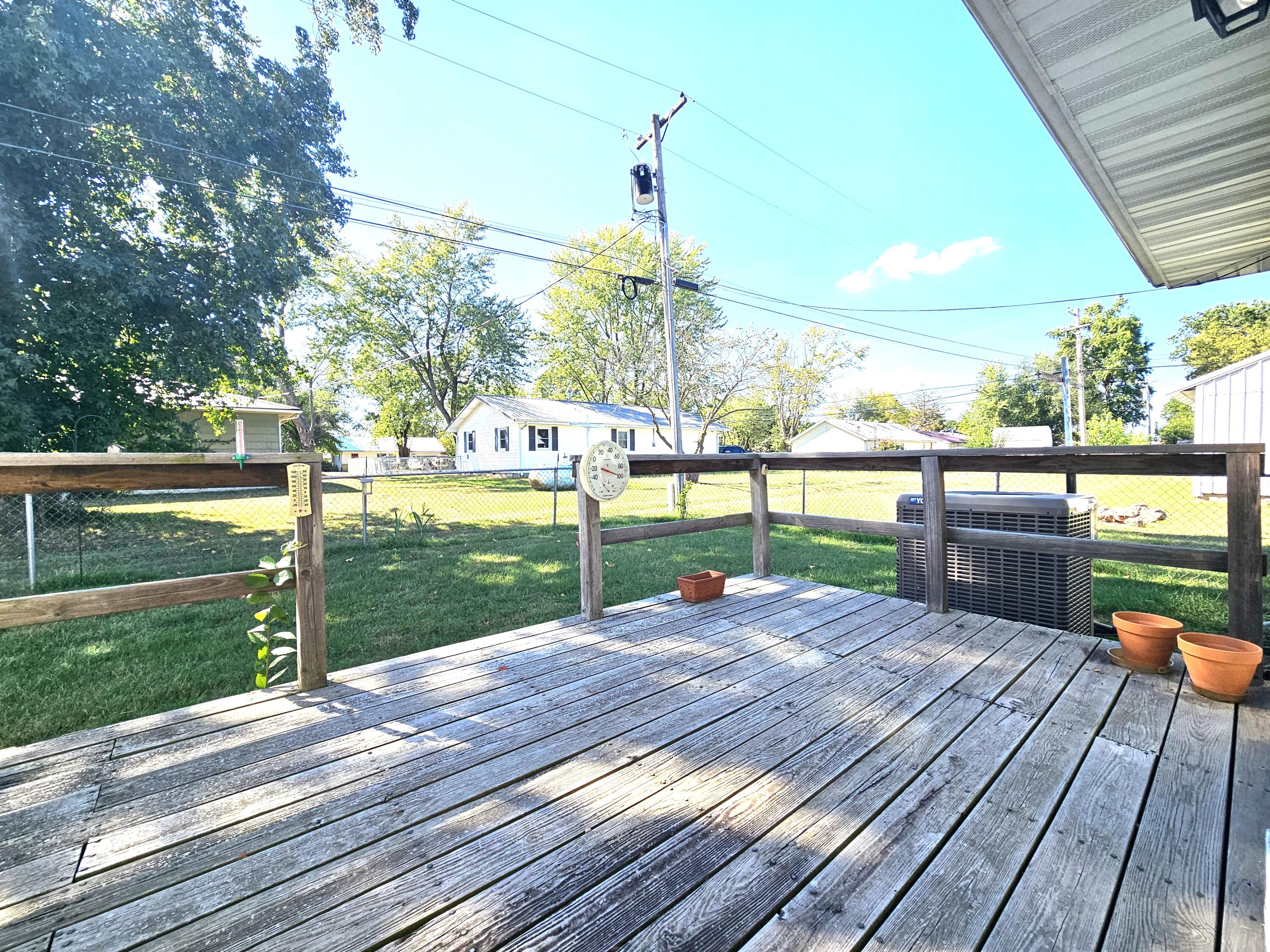 713 South Locust Street Property Photo 41