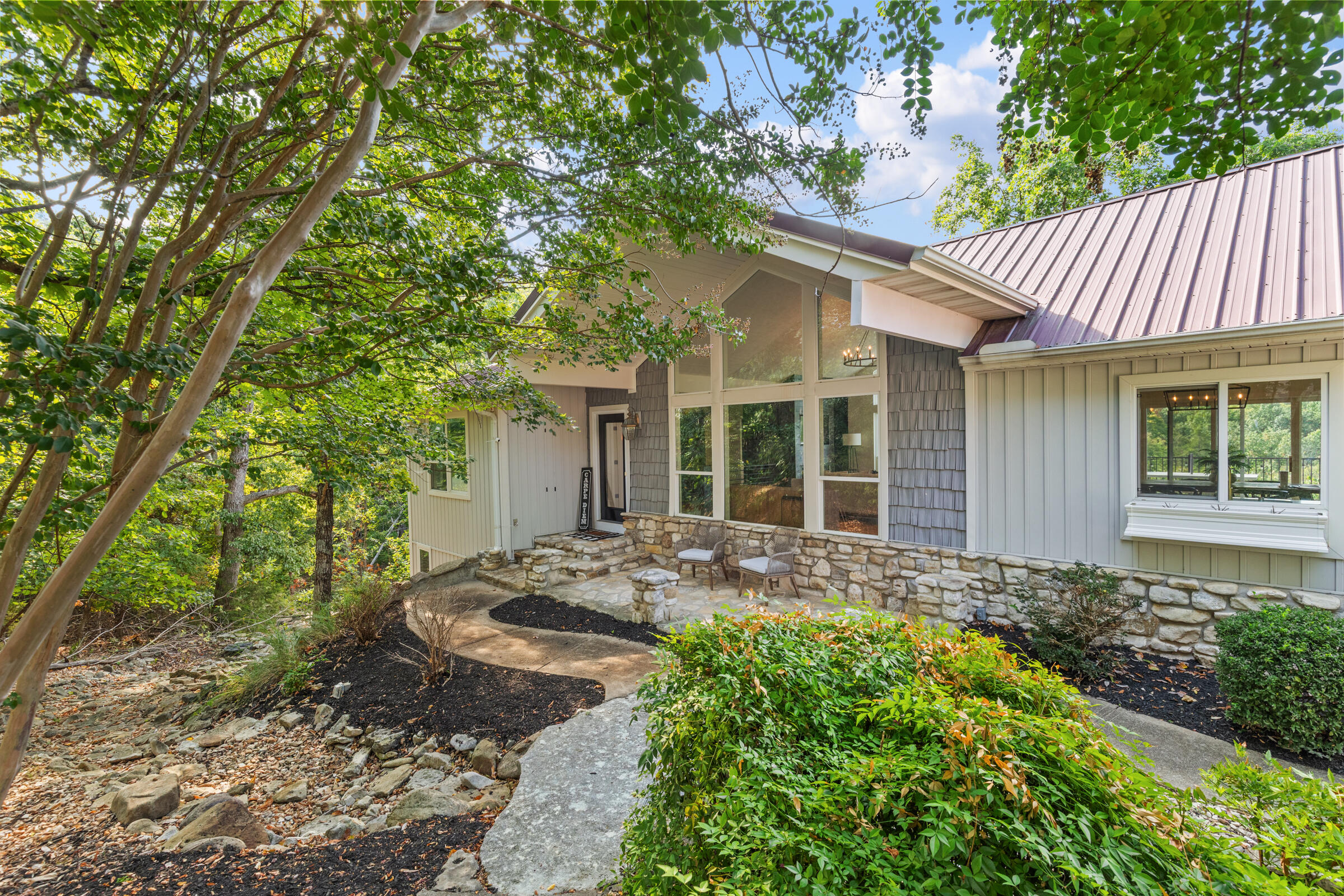 70 Stone Ledge Drive Property Photo 1