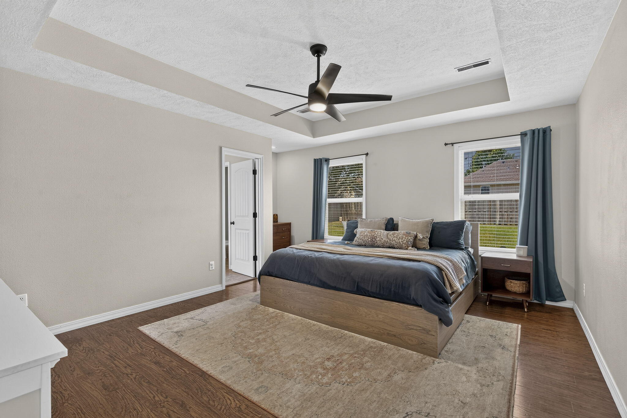 1103 East Cobblestone Drive Property Photo 17