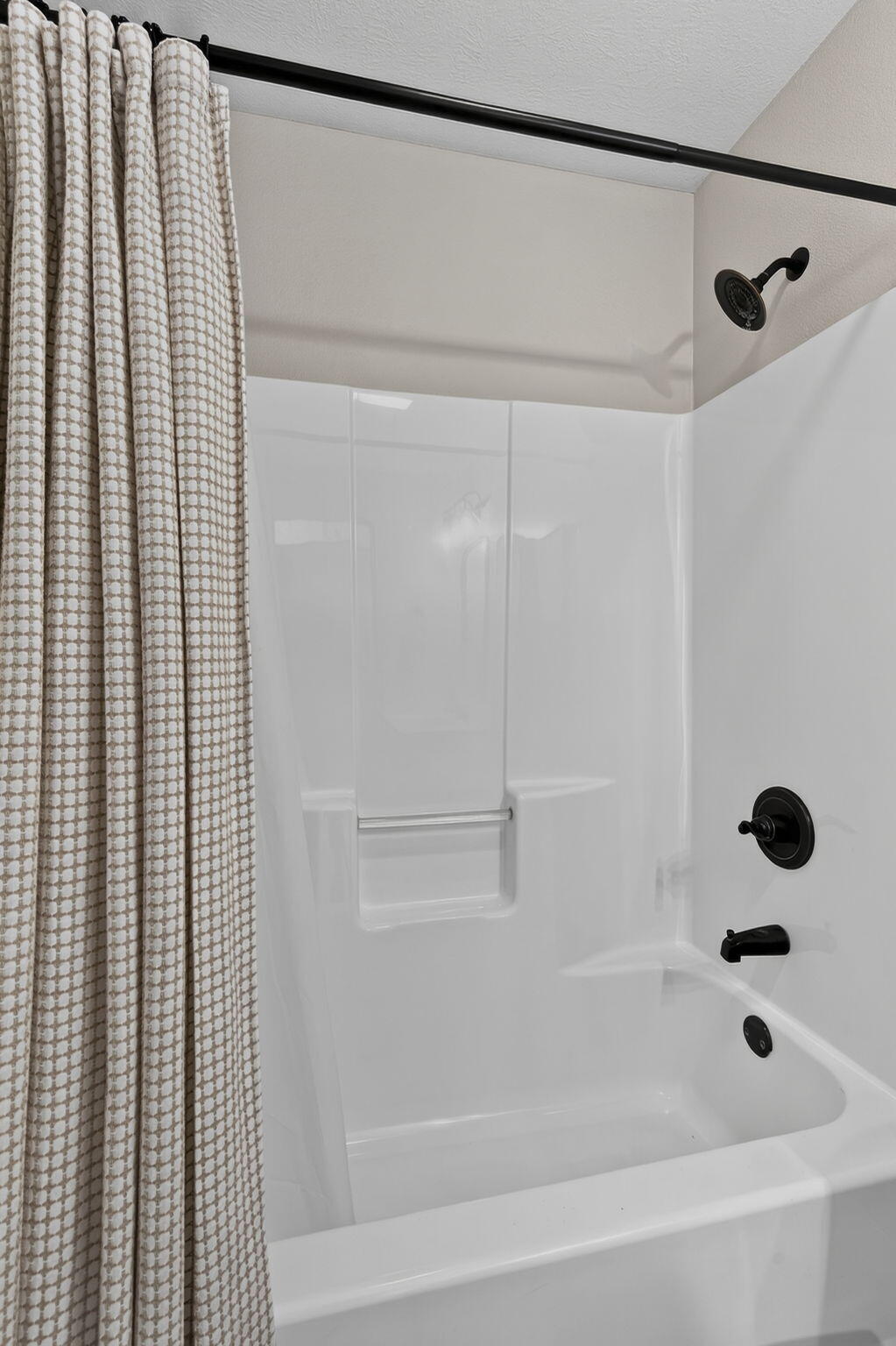 1103 East Cobblestone Drive Property Photo 28