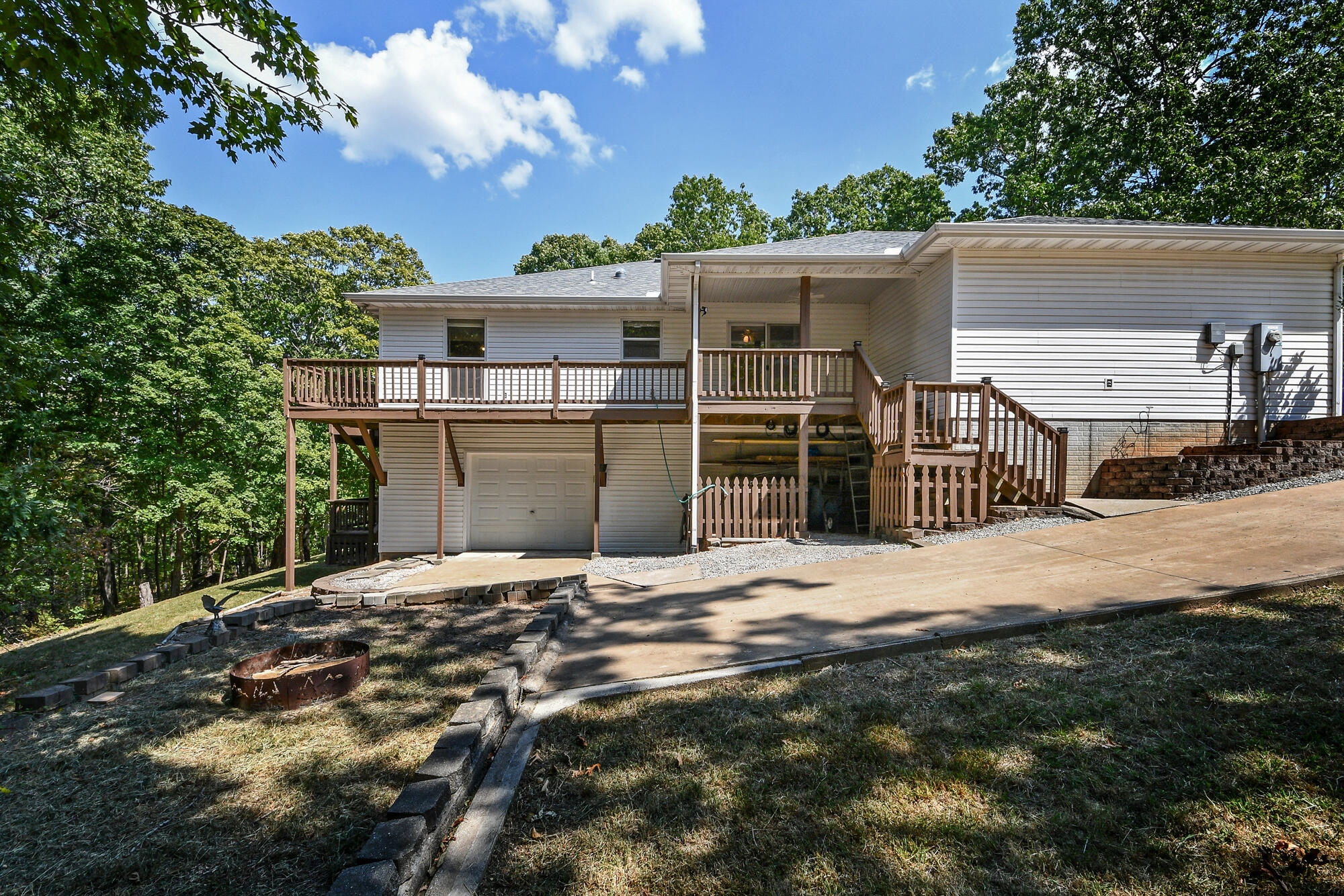 215 Queensberry Road Property Photo 3