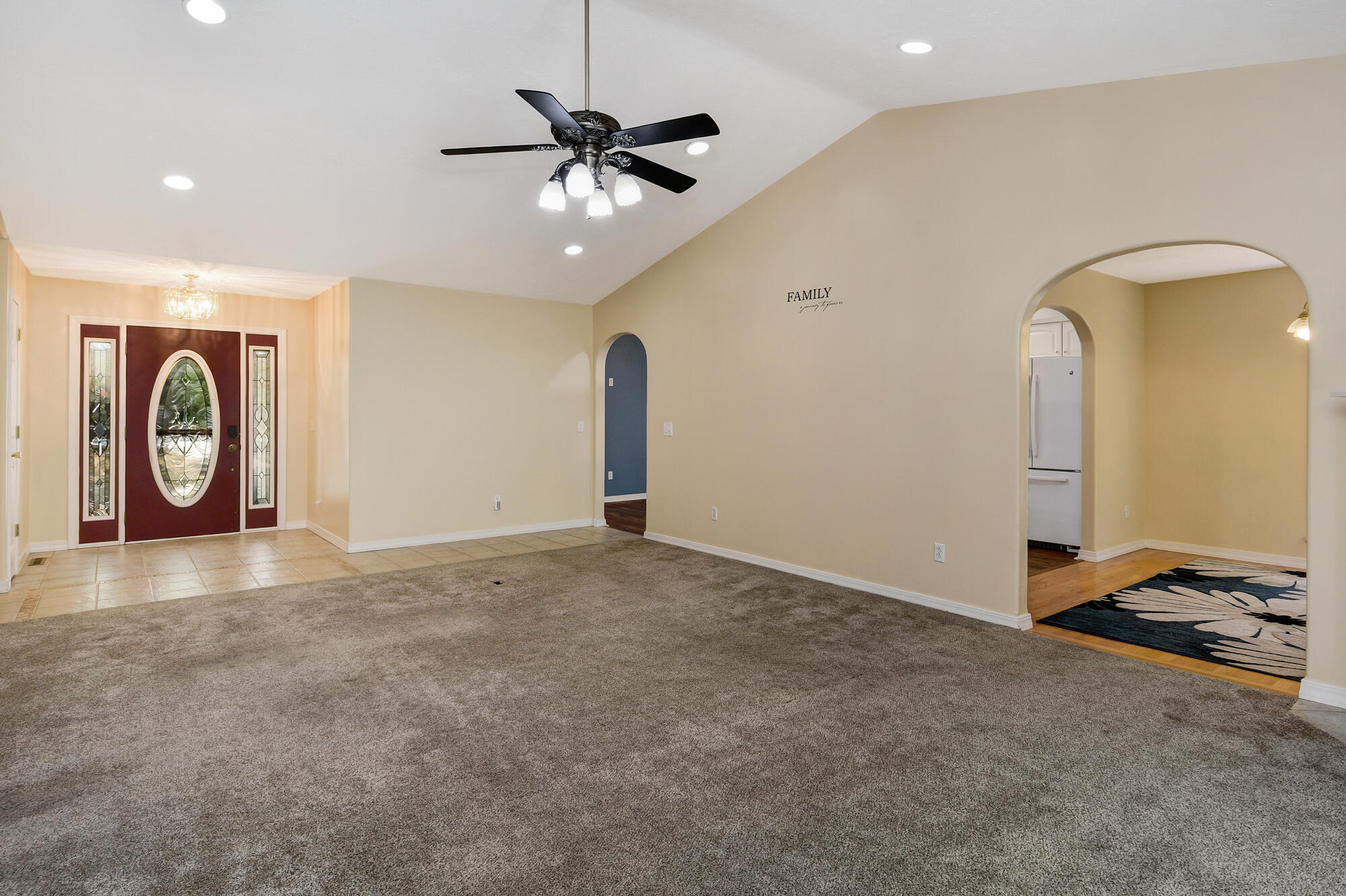 215 Queensberry Road Property Photo 6