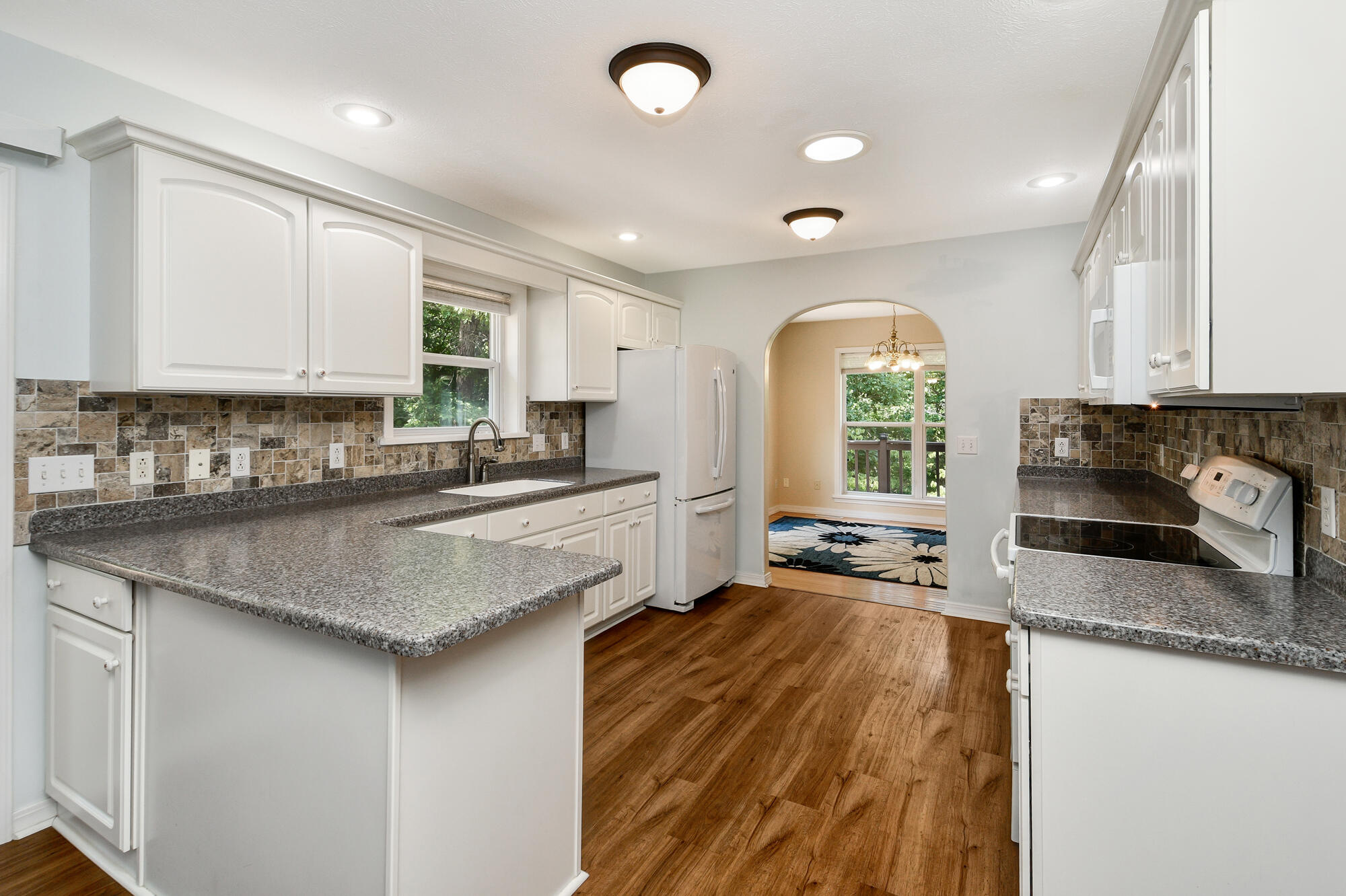 215 Queensberry Road Property Photo 10
