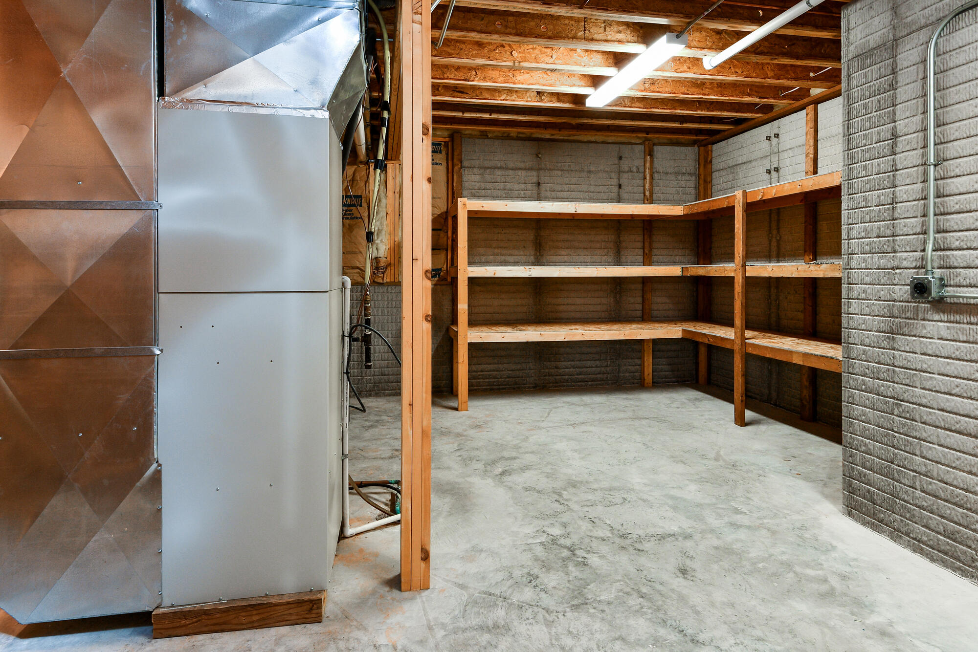 215 Queensberry Road Property Photo 39